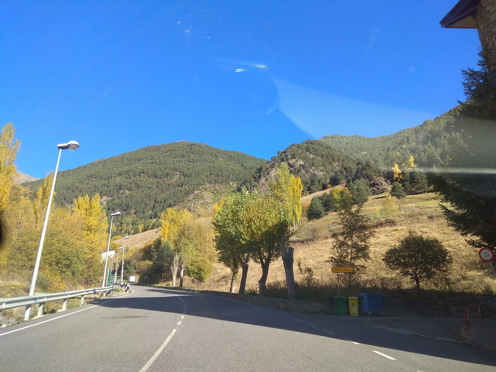 Street view near Apartahotel Sant Andreu, Arinsal — © egofer (CC BY-SA · Mapillary)