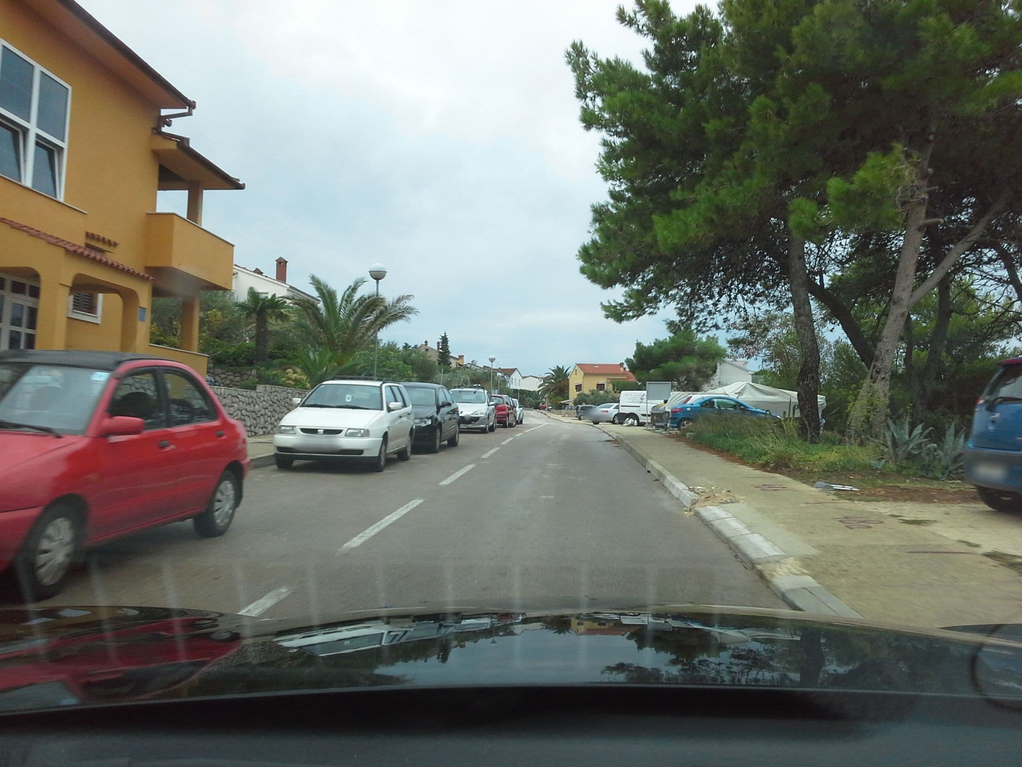Street view near Apartments Katja, Mali Lošinj — © klypern (CC BY-SA · Mapillary)