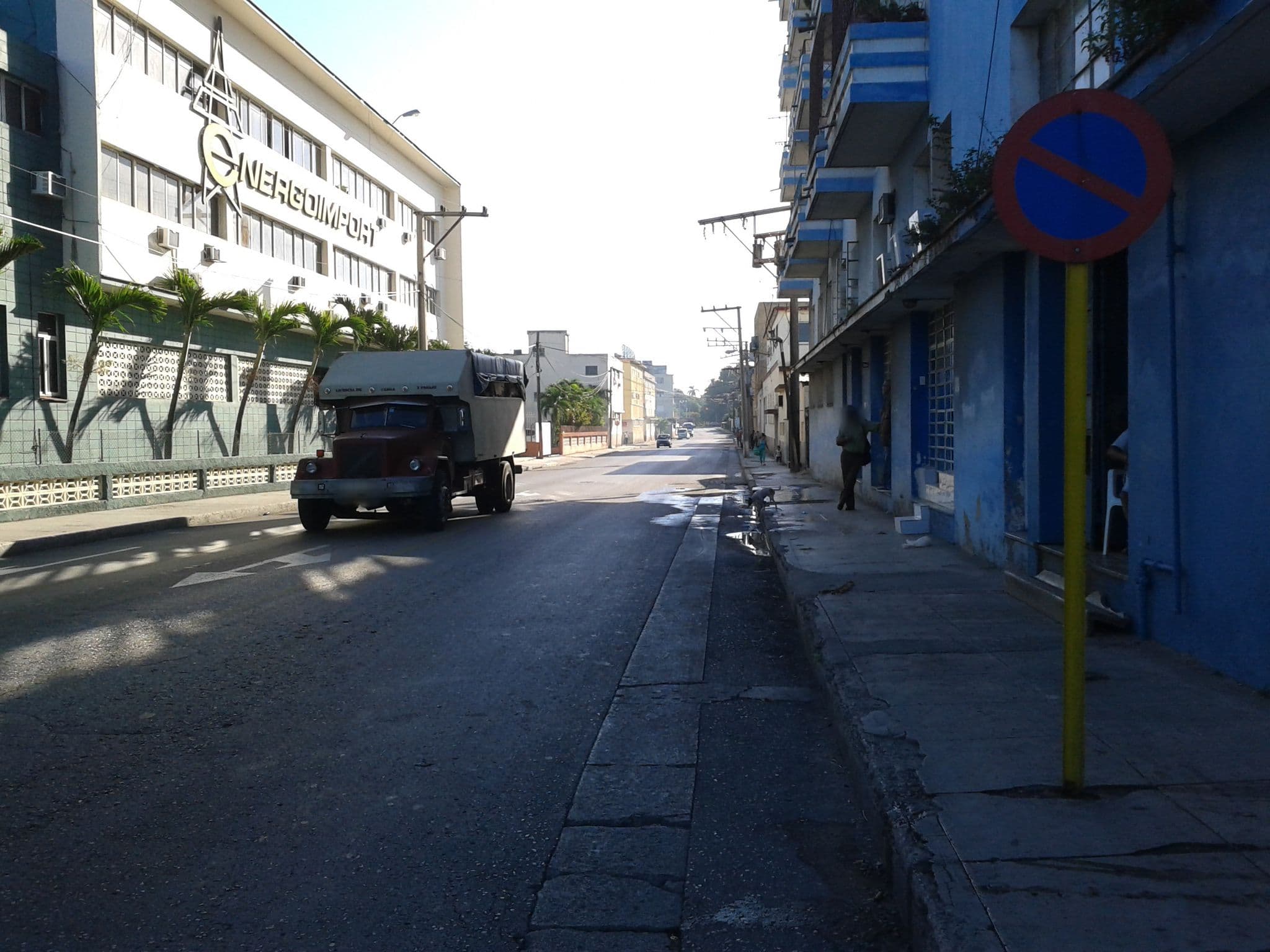 Street view near Cuba Backpackers, Cerro — © elpbatista (CC BY-SA · Mapillary)