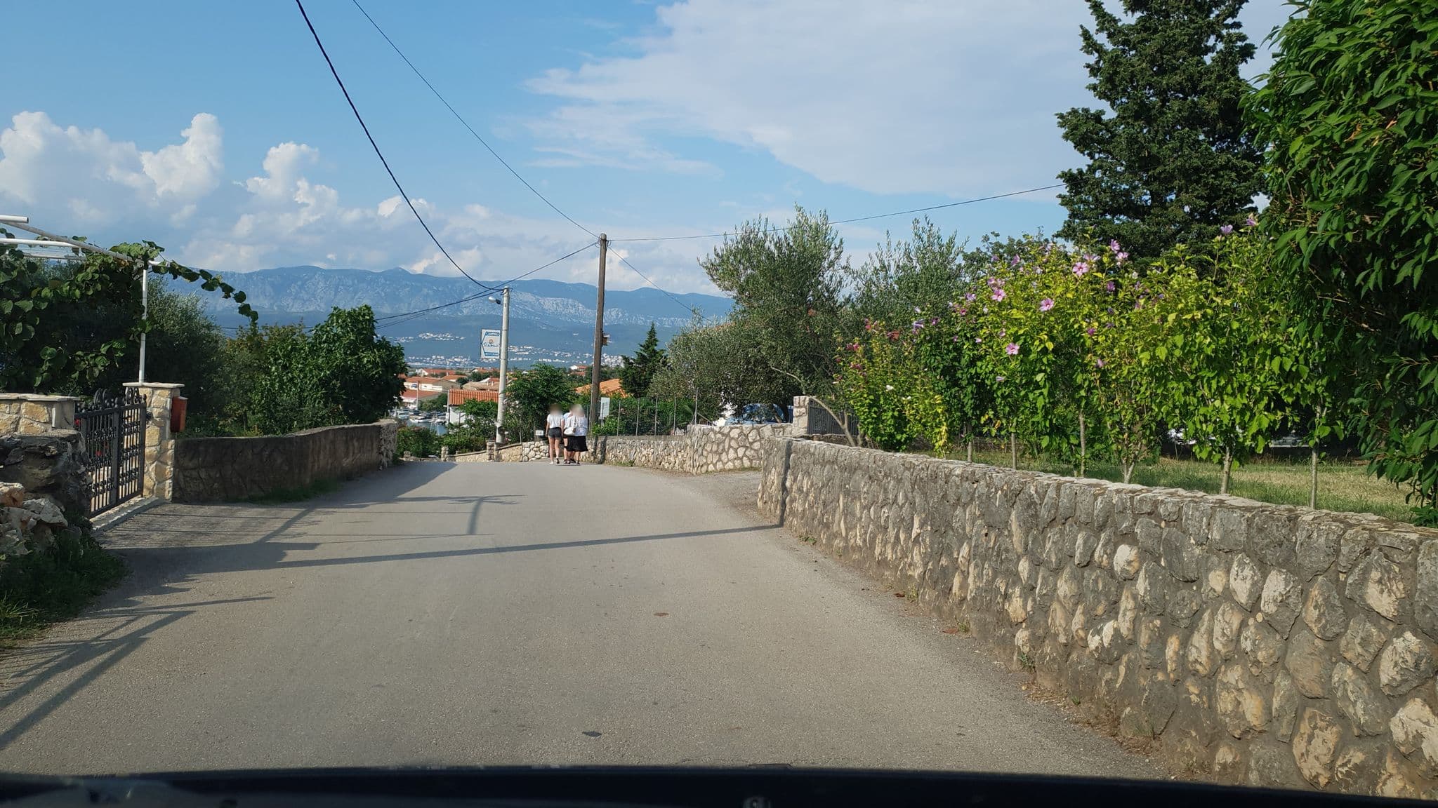 Street view near Krk Mobile Homes, Dramalj — © b166er (CC BY-SA · Mapillary)