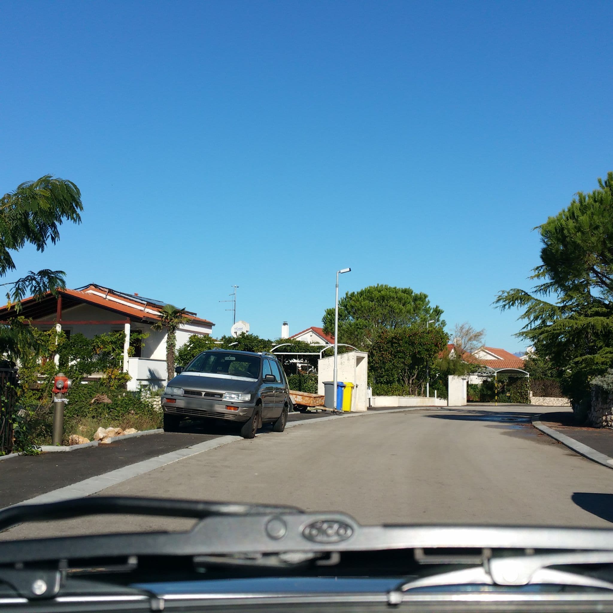 Street view near Apartmani Alice, Njivice — © kalle385 (CC BY-SA · Mapillary)