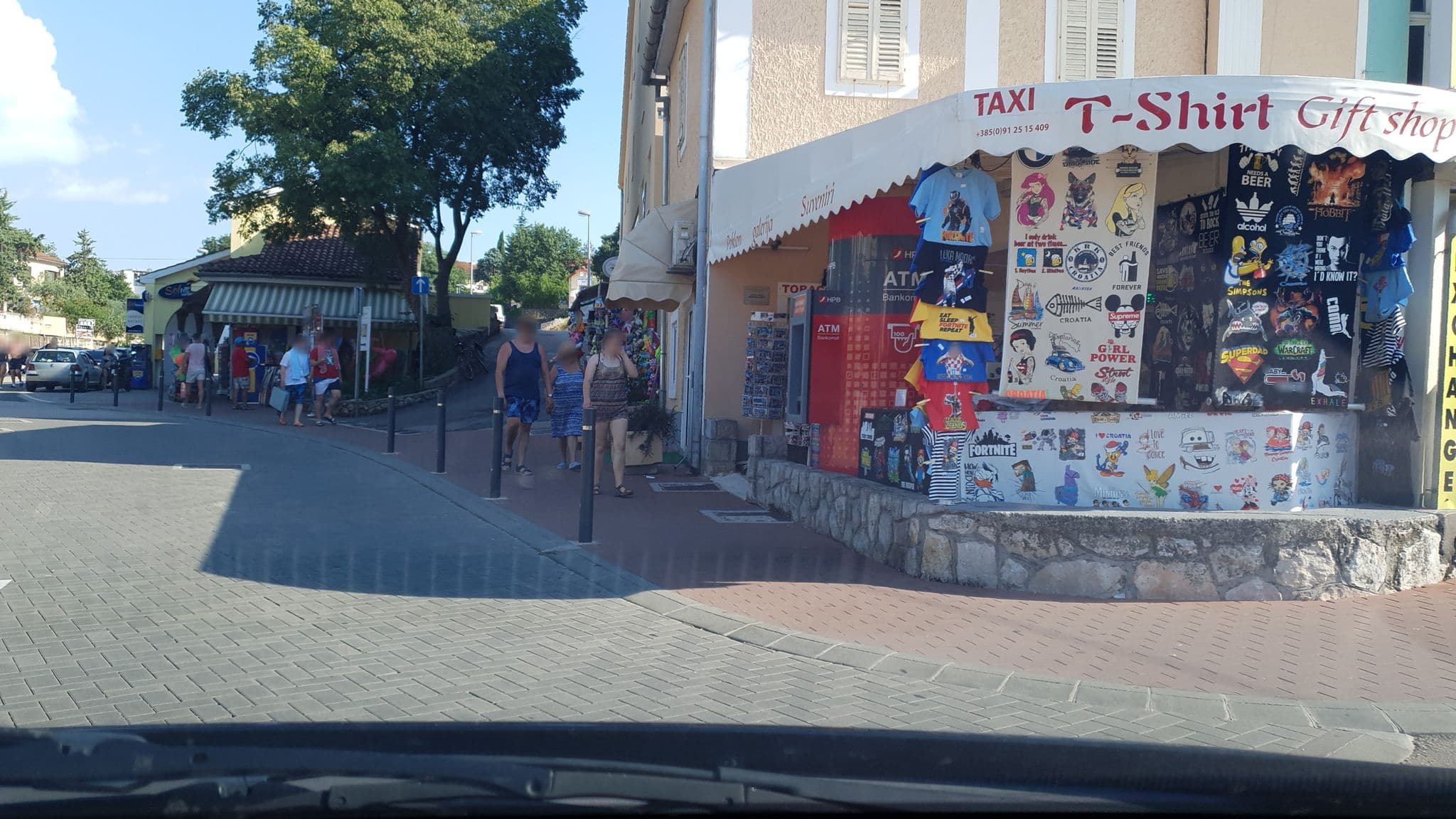 Street view near Apartments Ivec, Njivice — © b166er (CC BY-SA · Mapillary)