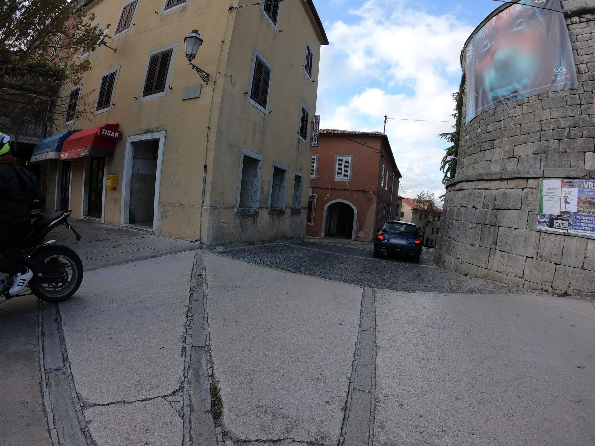 Street view near Kozljak, Labin — © joostjakob (CC BY-SA · Mapillary)