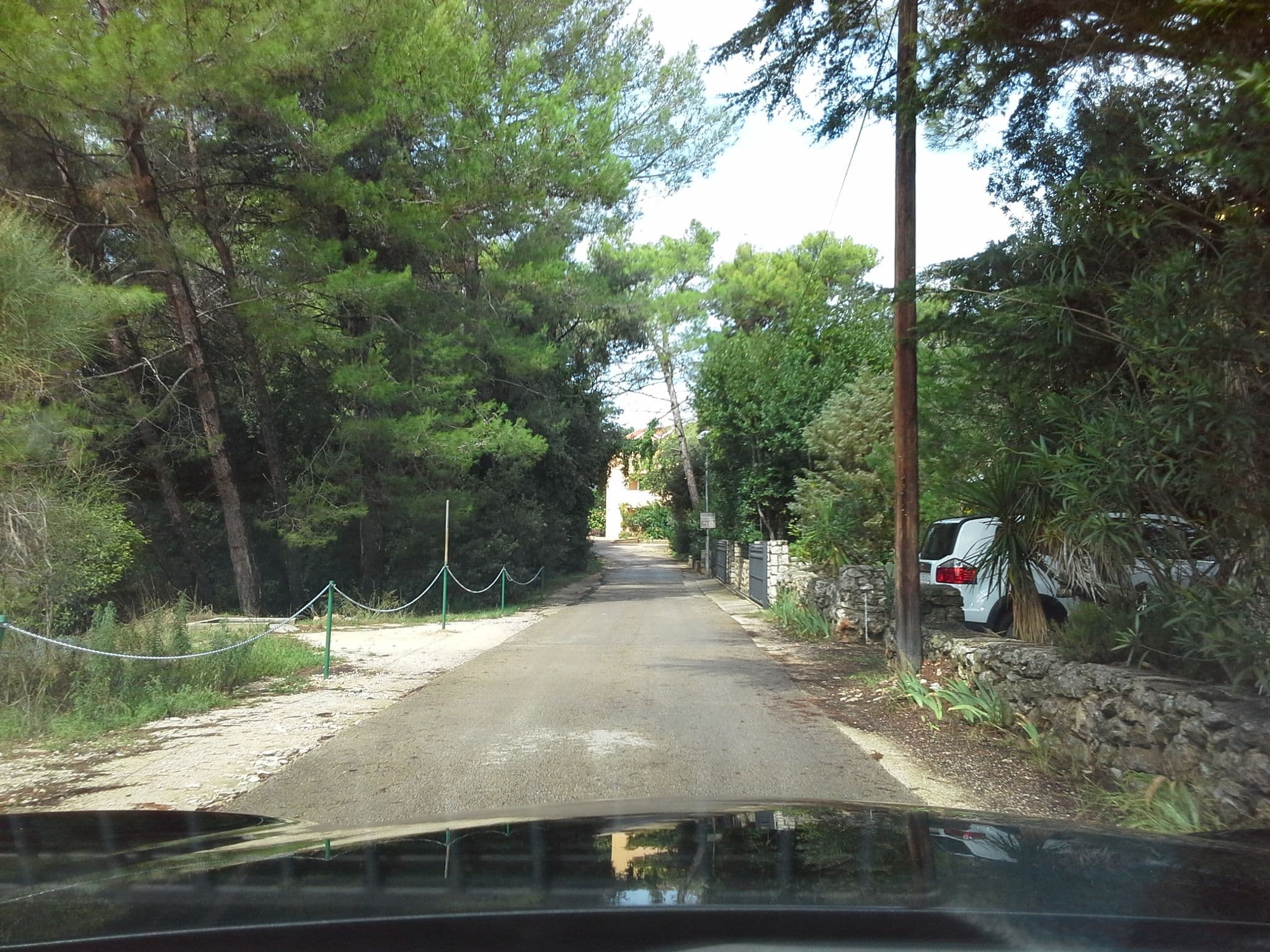 Street view near Apartments Emma, Mali Lošinj — © klypern (CC BY-SA · Mapillary)