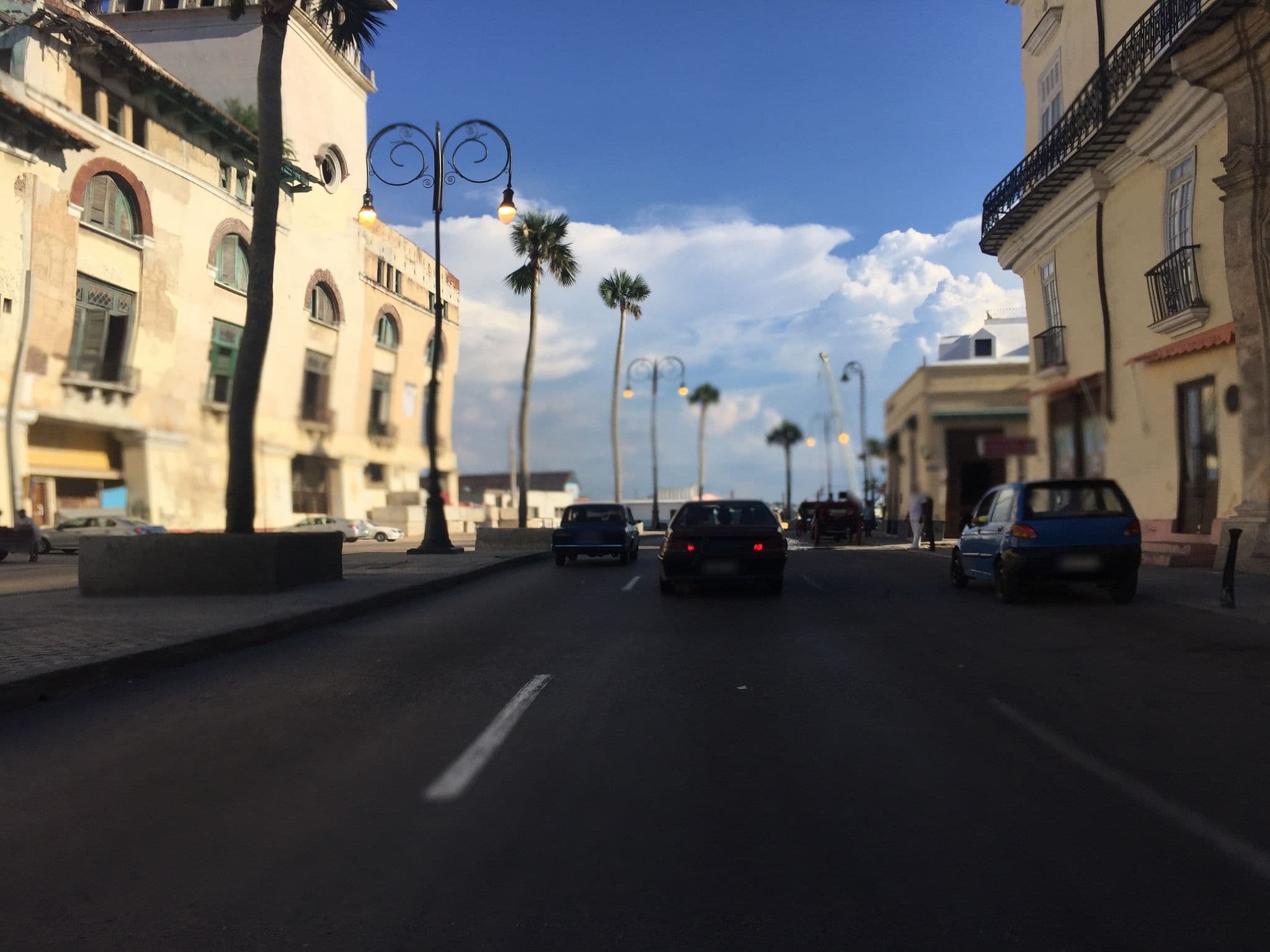 Street view near Casa Guillermo, La Habana Vieja