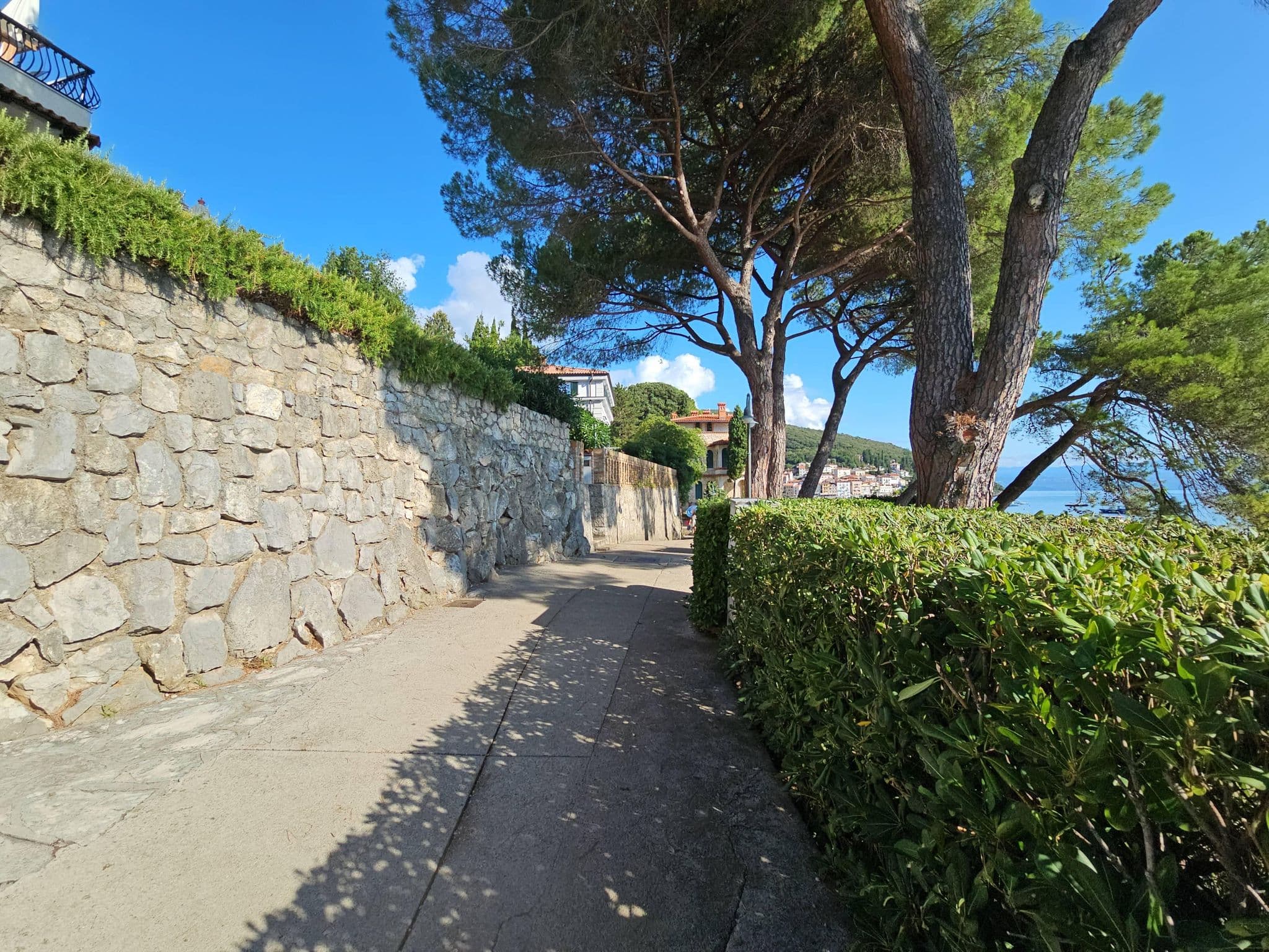 Street view near Aparthotel Gimi, Lovran — © inextremo96 (CC BY-SA · Mapillary)