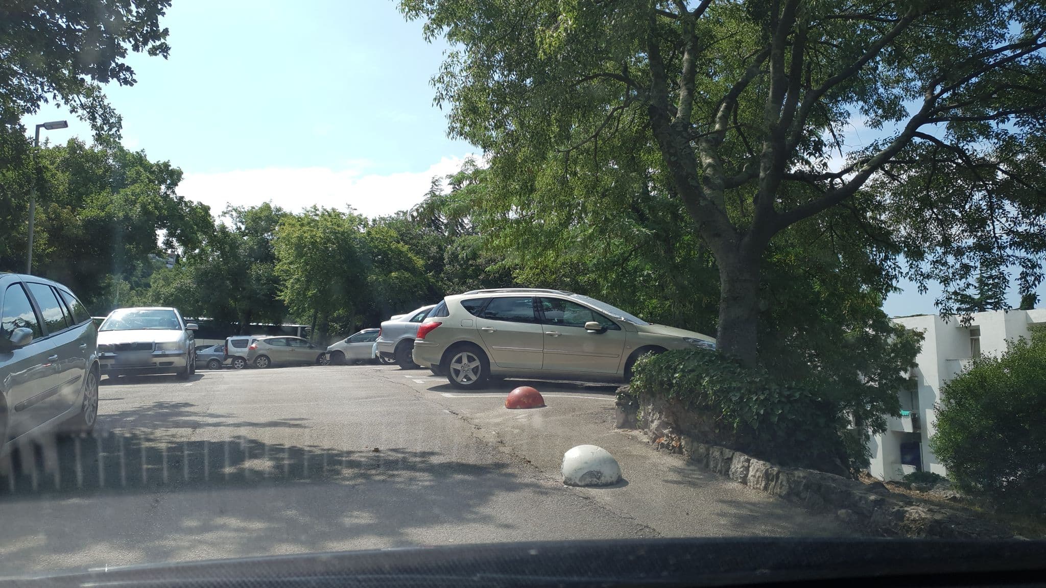 Street view near Depadansa Marina & Primorka, Omišalj — © b166er (CC BY-SA · Mapillary)