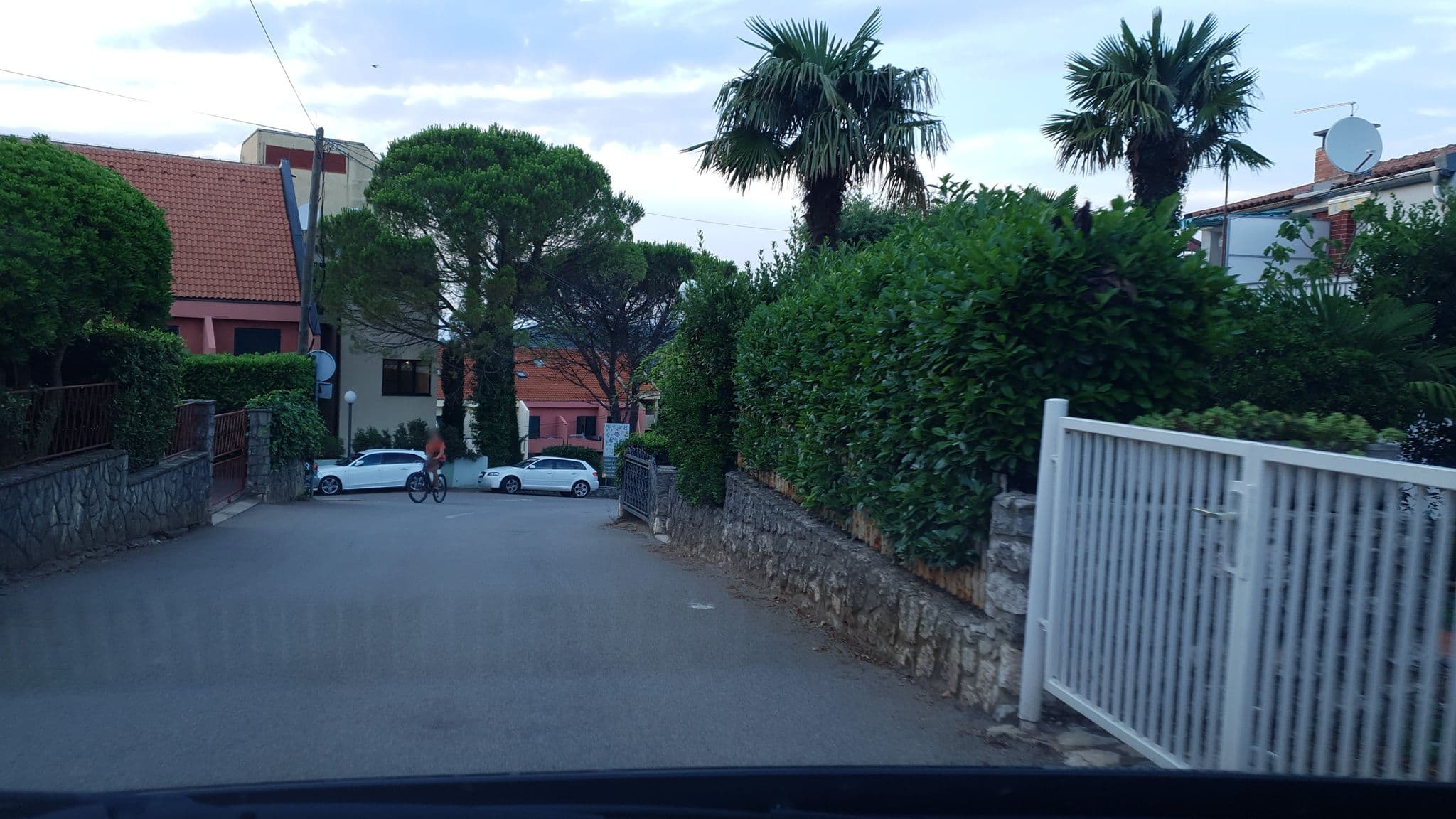 Street view near Apartment Sara, Njivice — © b166er (CC BY-SA · Mapillary)