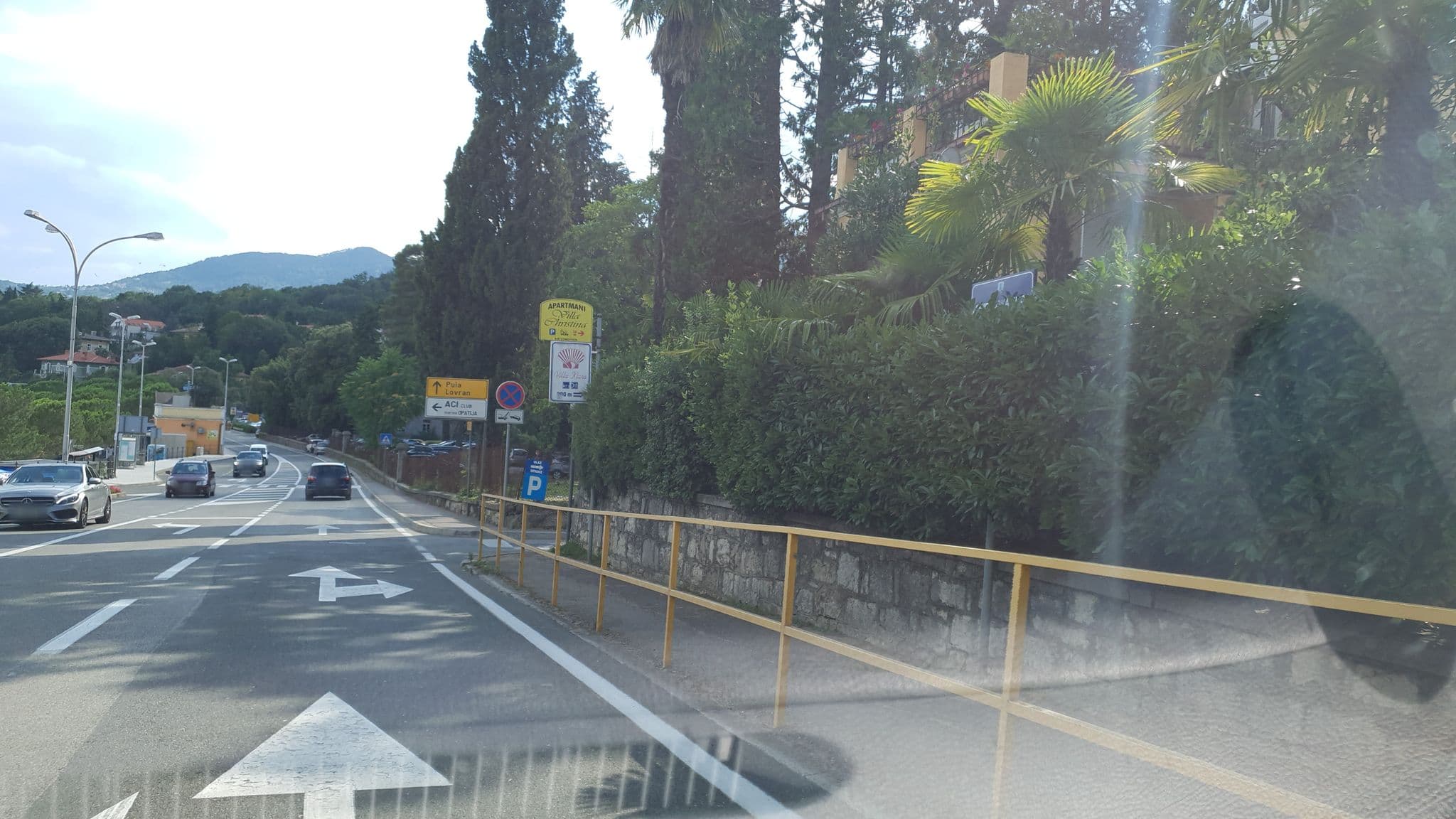 Street view near Liburnijska Apartment, Veprinac — © b166er (CC BY-SA · Mapillary)