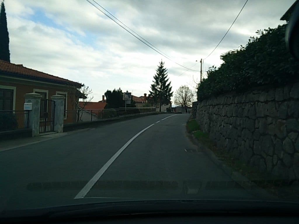 Street view near Apartments Abbazia, Pobri — © bellazambo (CC BY-SA · Mapillary)
