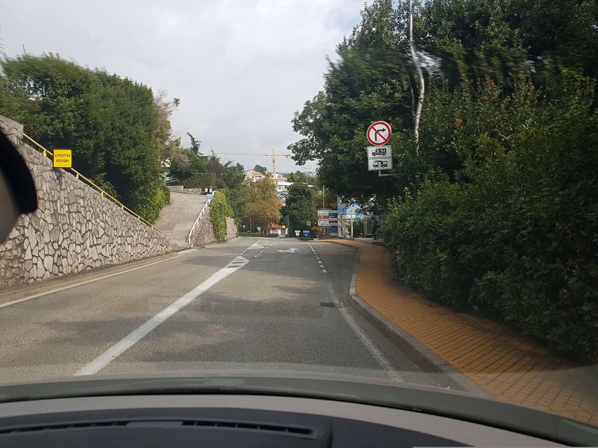 Street view near Villetta Diana, Pobri — © brano (CC BY-SA · Mapillary)