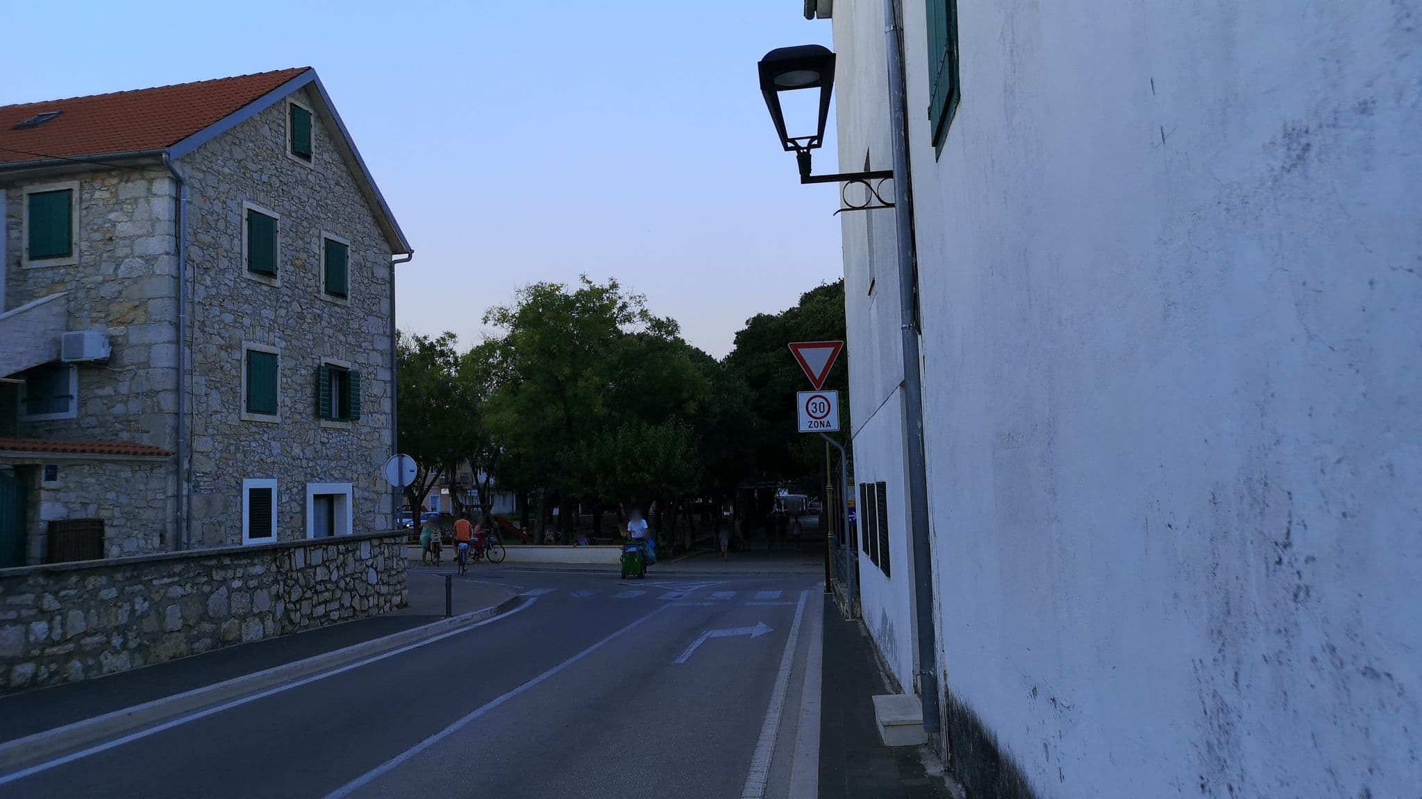 Street view near Apartmani Španja, Vodice — © moon4 (CC BY-SA · Mapillary)