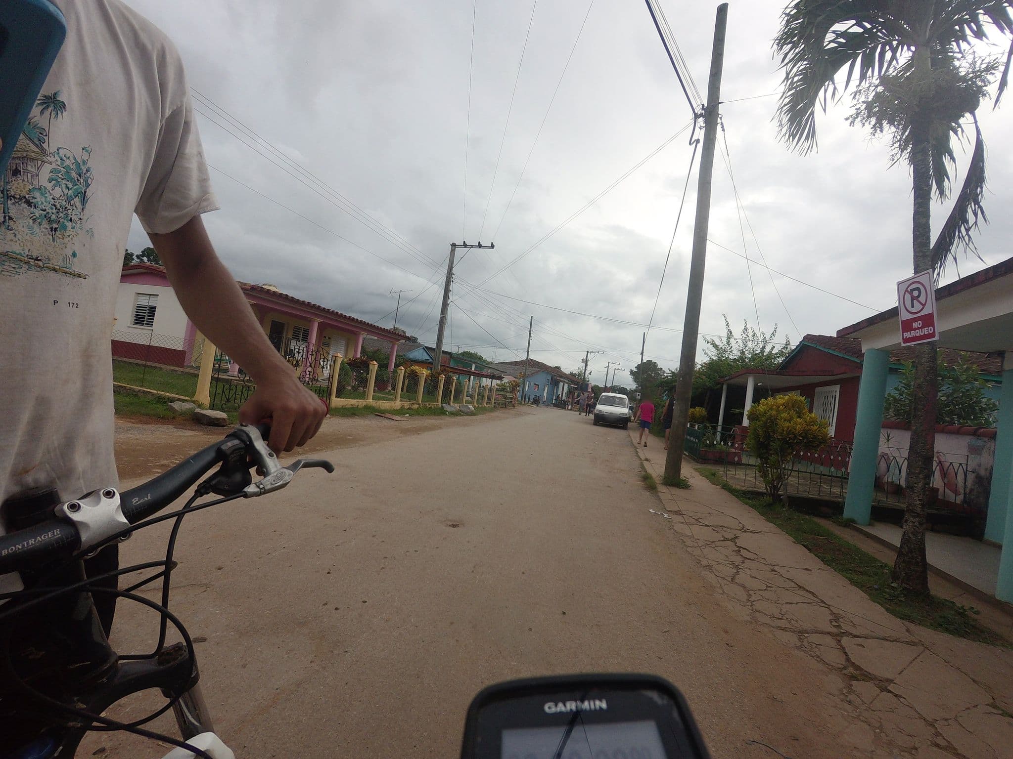 Street view near Villa Eduardo, Viñales