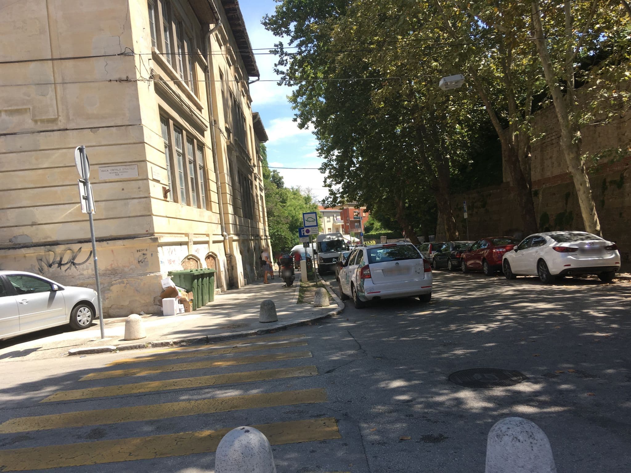 Street view near Apartment Colona, Zadar — © jerneja (CC BY-SA · Mapillary)