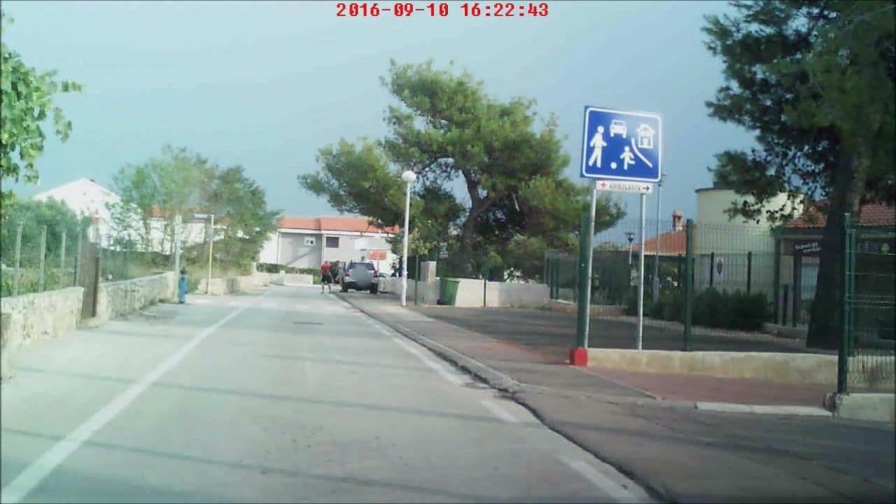 Street view near Apartments Vesela, Vir — © sennewald63 (CC BY-SA · Mapillary)