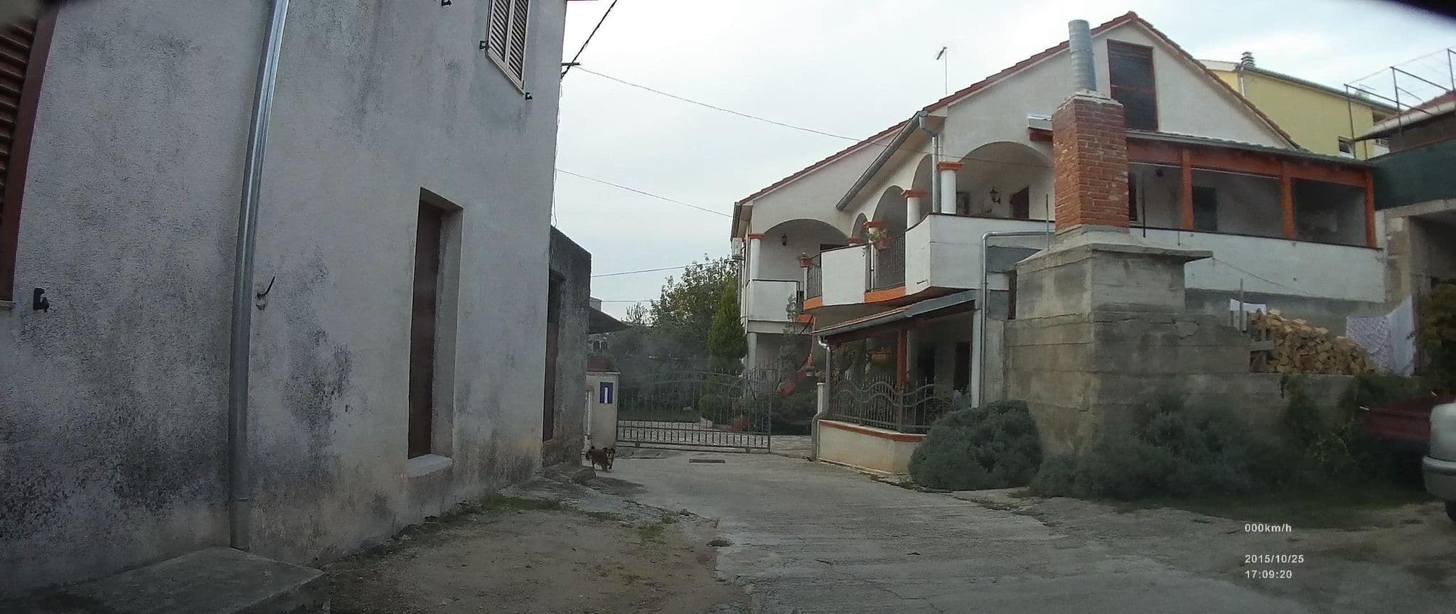 Street view near Apartments Martina, Pakoštane — © idelac (CC BY-SA · Mapillary)