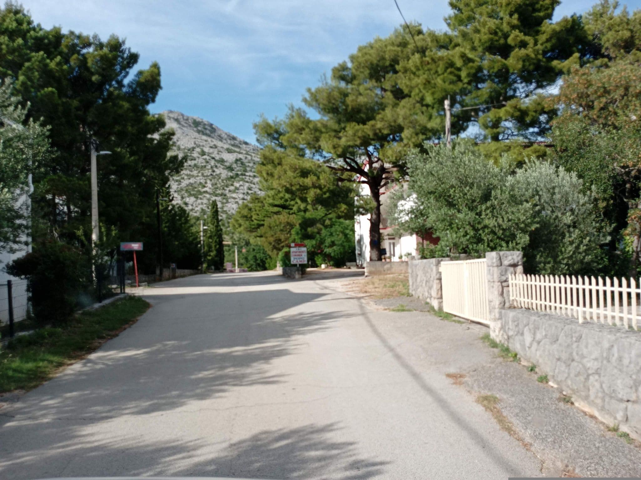 Street view near Apartments Marta Starigrad, Posedarje — © atze02 (CC BY-SA · Mapillary)