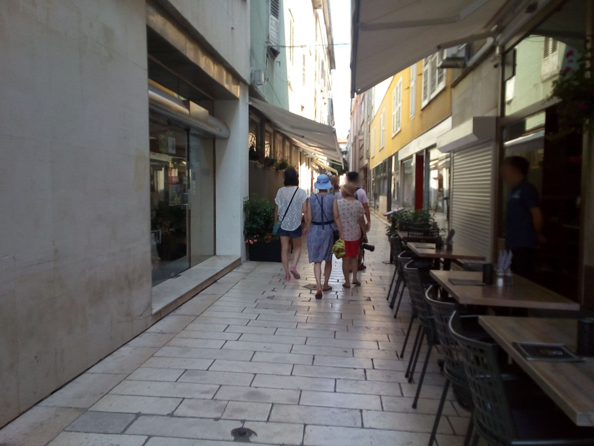 Street view near Apartments Davorka, Zadar — © karthoo (CC BY-SA · Mapillary)