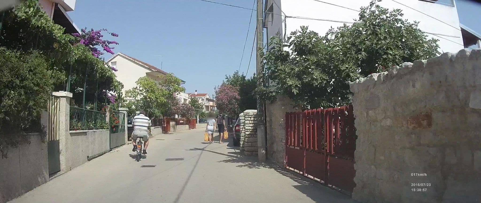 Street view near Apartments Bakija, Pakoštane — © idelac (CC BY-SA · Mapillary)
