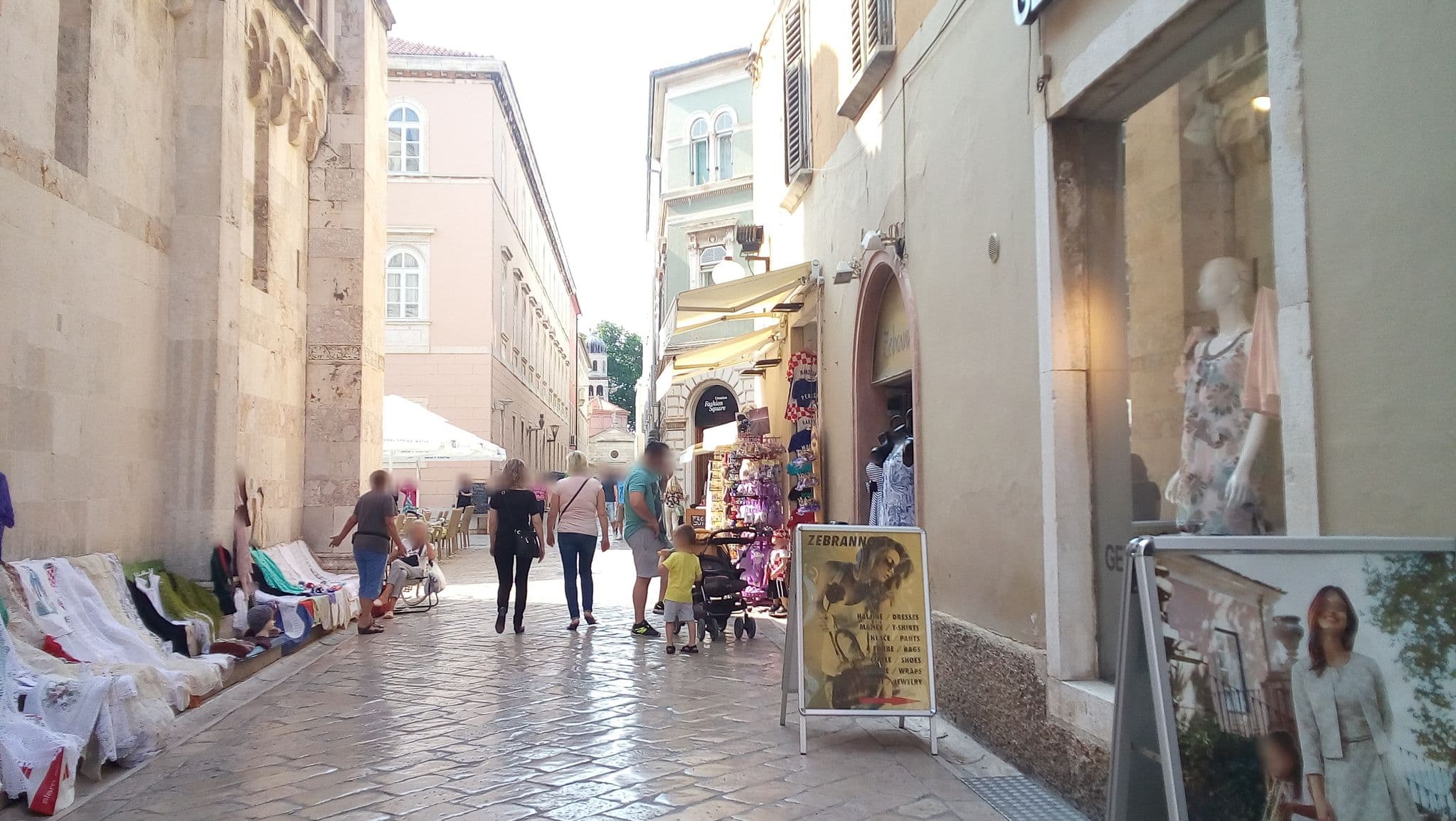 Street view near Luxury Rooms Contessa Vitali, Zadar — © karthoo (CC BY-SA · Mapillary)