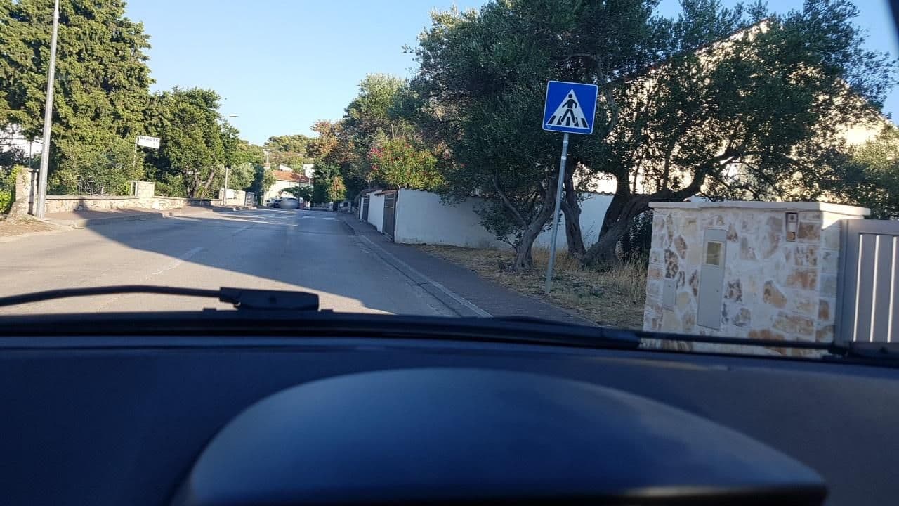 Street view near Villa Art Gallery apartments, Murter — © mik007 (CC BY-SA · Mapillary)