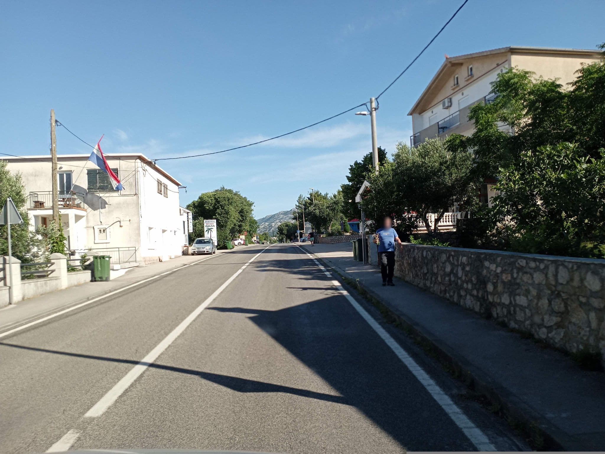 Street view near Apartments Mira, Posedarje — © atze02 (CC BY-SA · Mapillary)