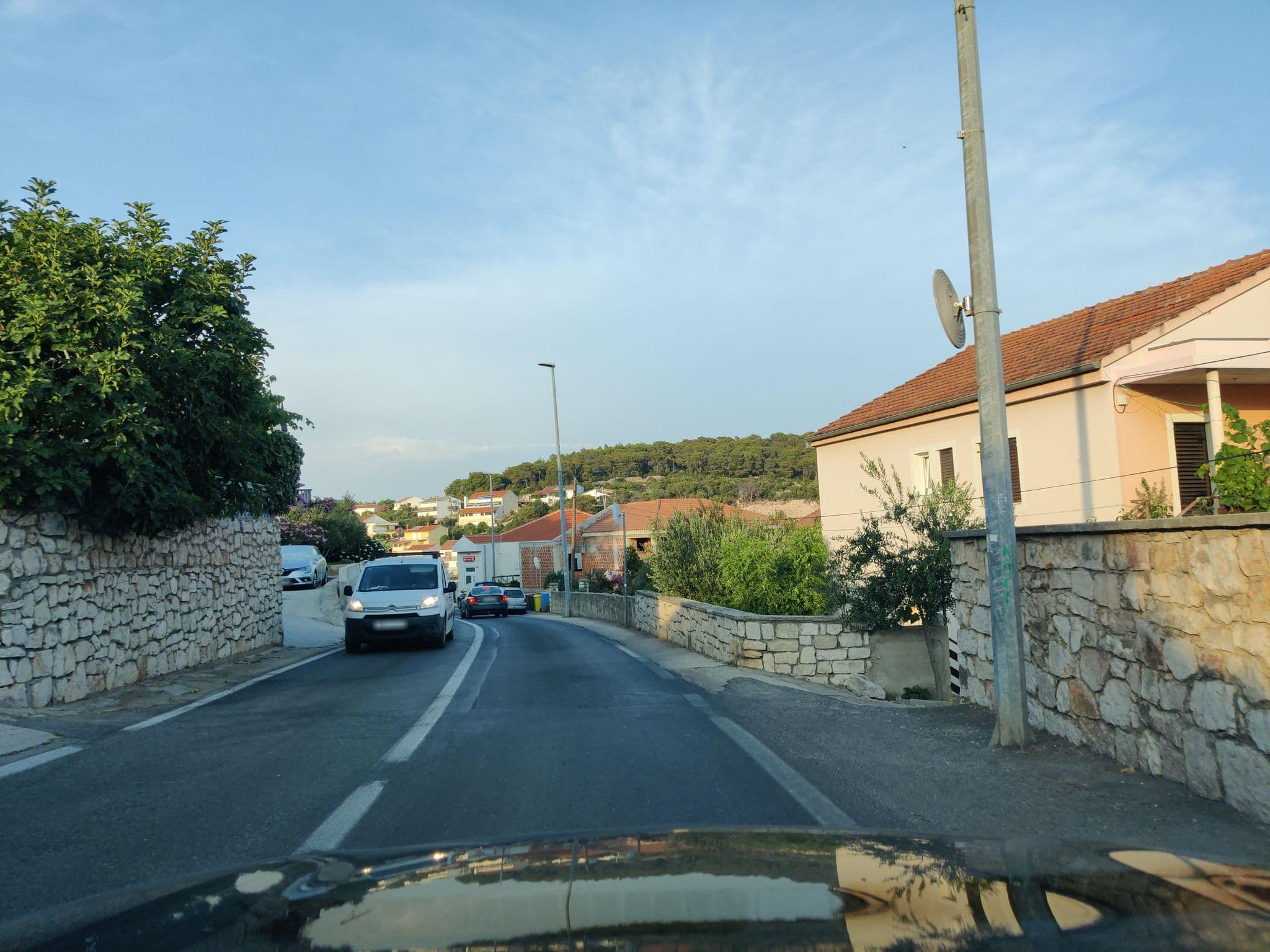Street view near Judith Apartment, Tisno — © kietlak (CC BY-SA · Mapillary)
