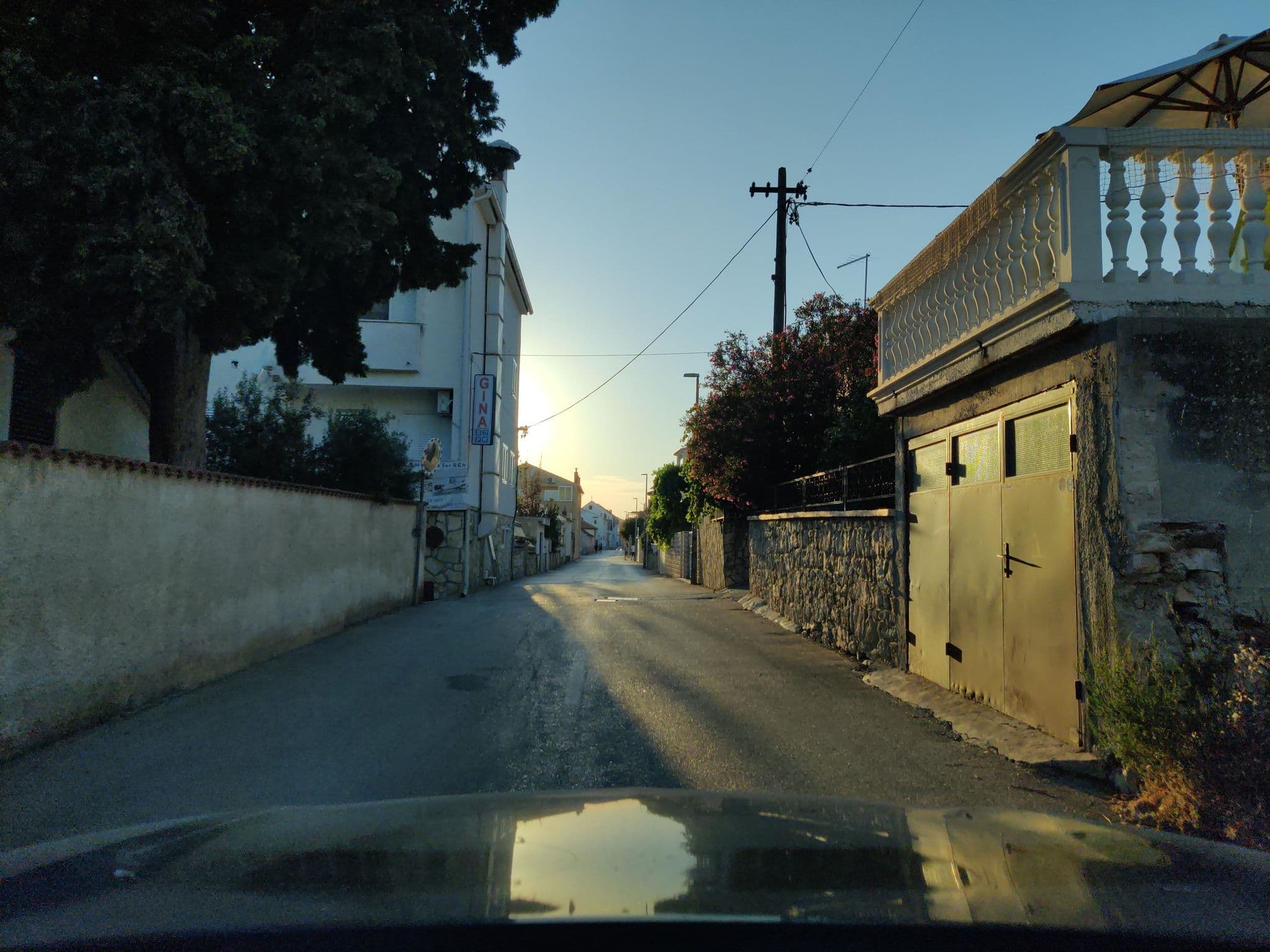 Street view near Apartments Marija Tisno, Tisno — © kietlak (CC BY-SA · Mapillary)