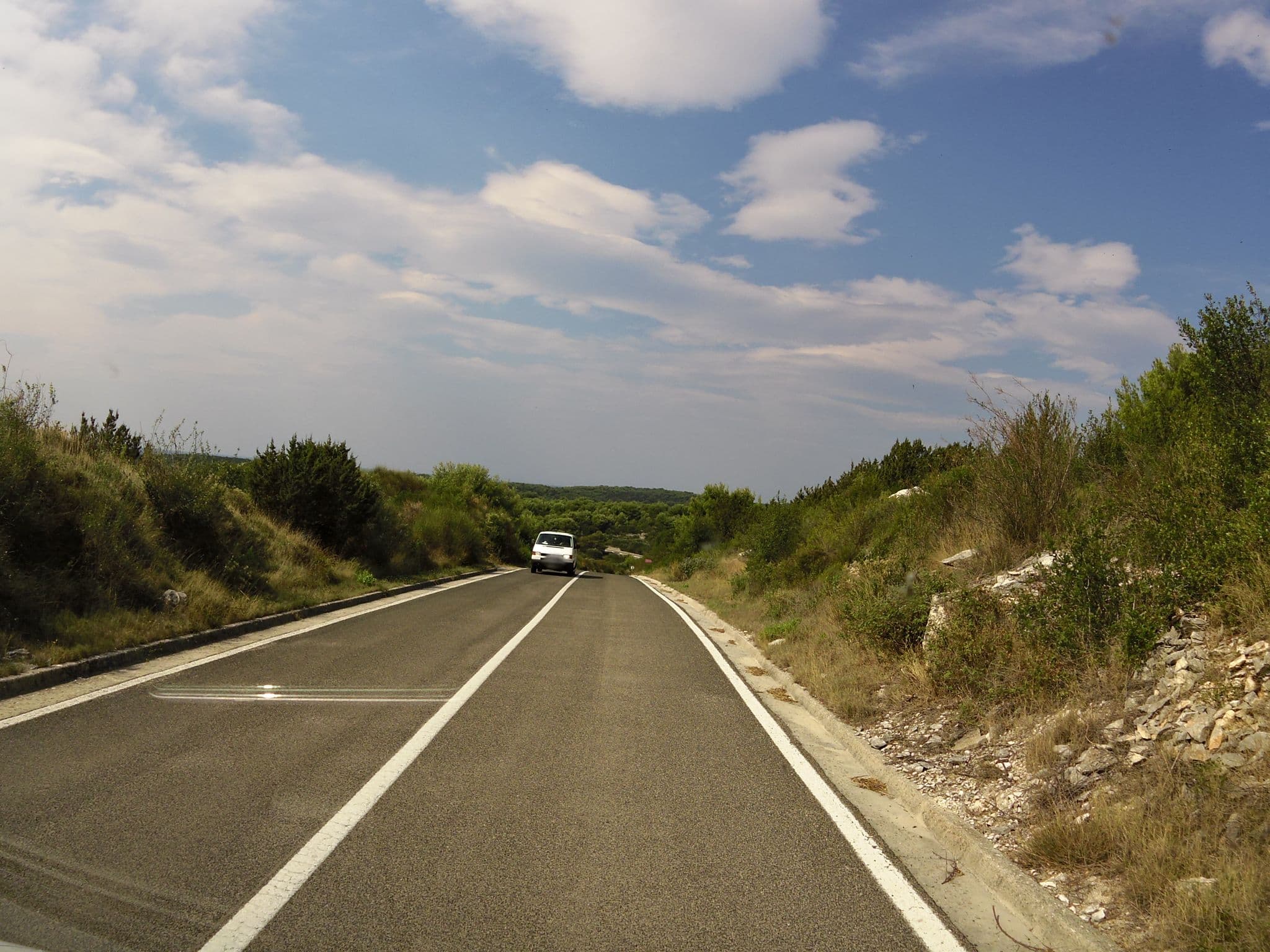 Street view near Agava Hotel, Božava, Ugljan — © czmrtn (CC BY-SA · Mapillary)