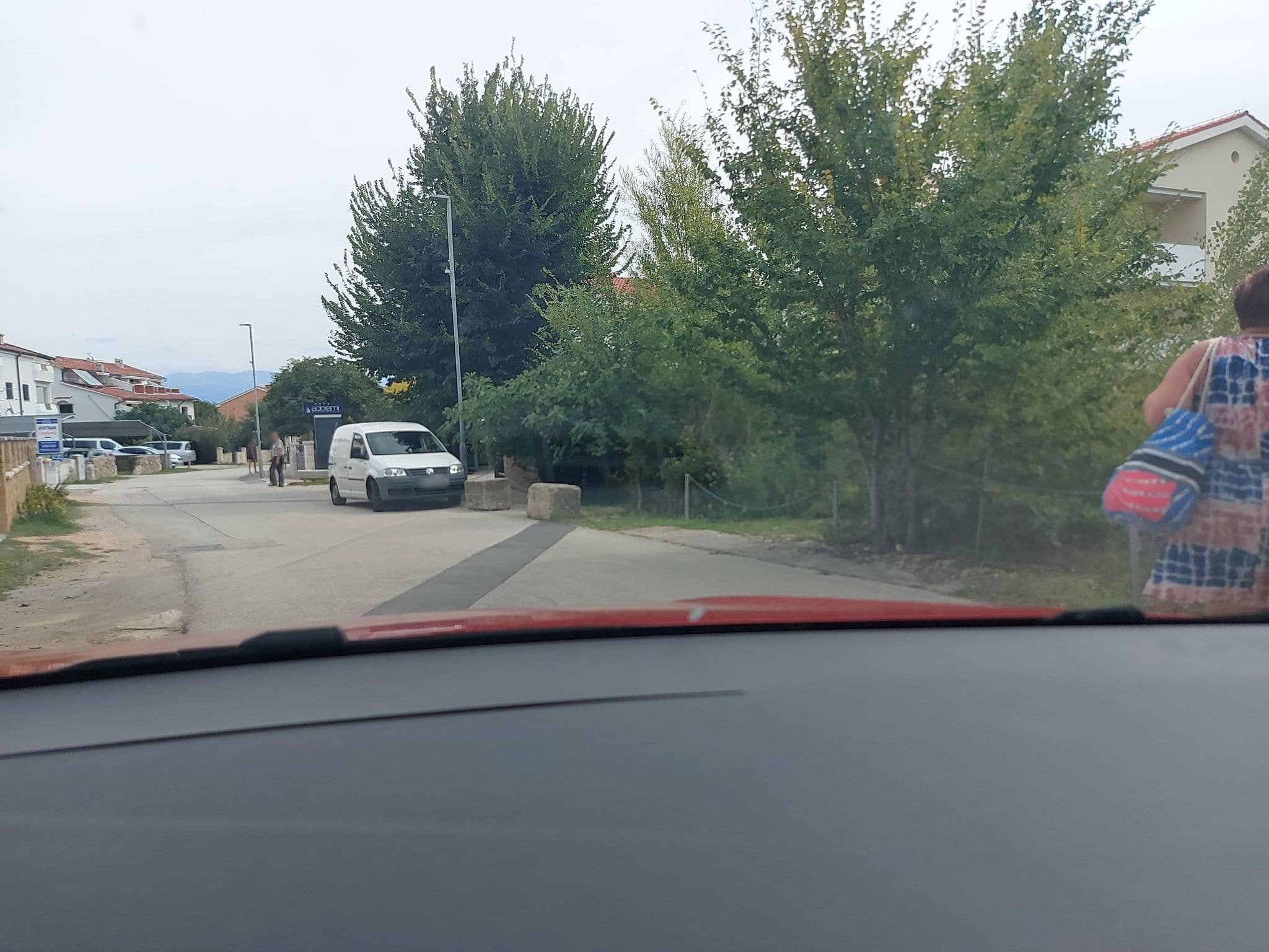 Street view near Apartments Mirica, Punat — © mik007 (CC BY-SA · Mapillary)