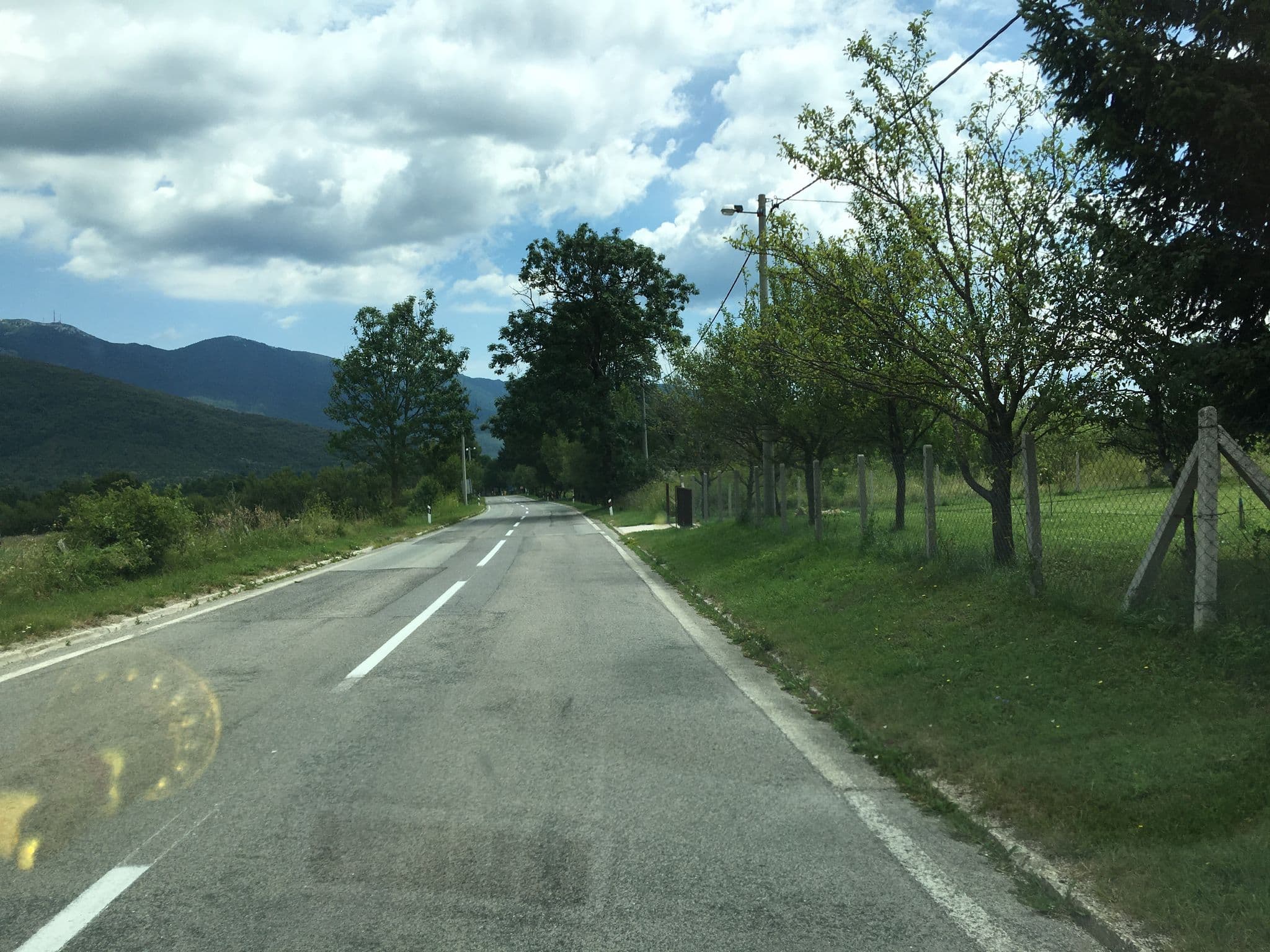 Street view near Groz House, Lički Osik — © kgvx (CC BY-SA · Mapillary)