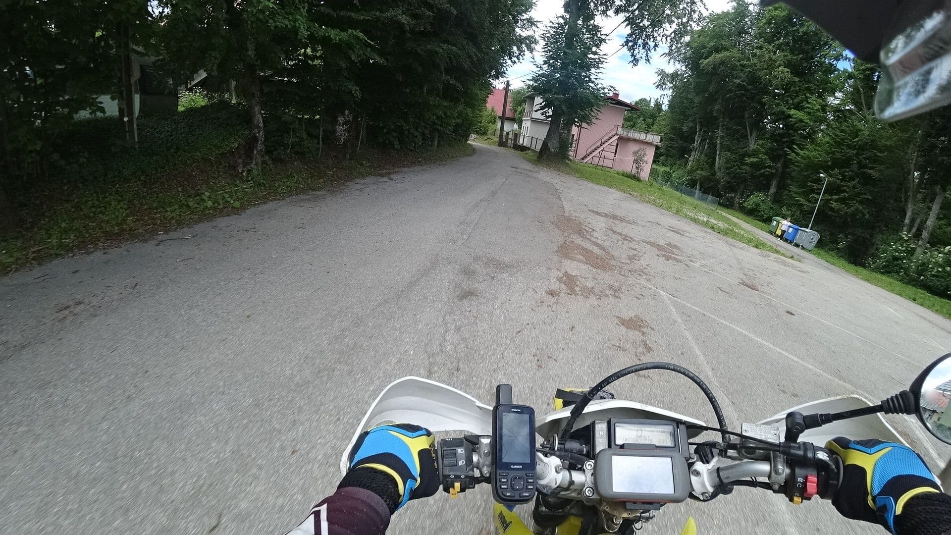 Street view near Apartmani tenis i sport, Hreljin — © isvedic (CC BY-SA · Mapillary)