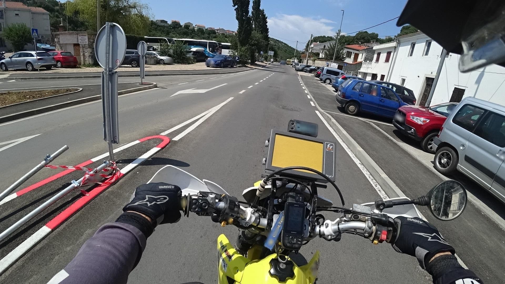 Street view near Mel Apartments, Novi Vinodolski — © isvedic (CC BY-SA · Mapillary)