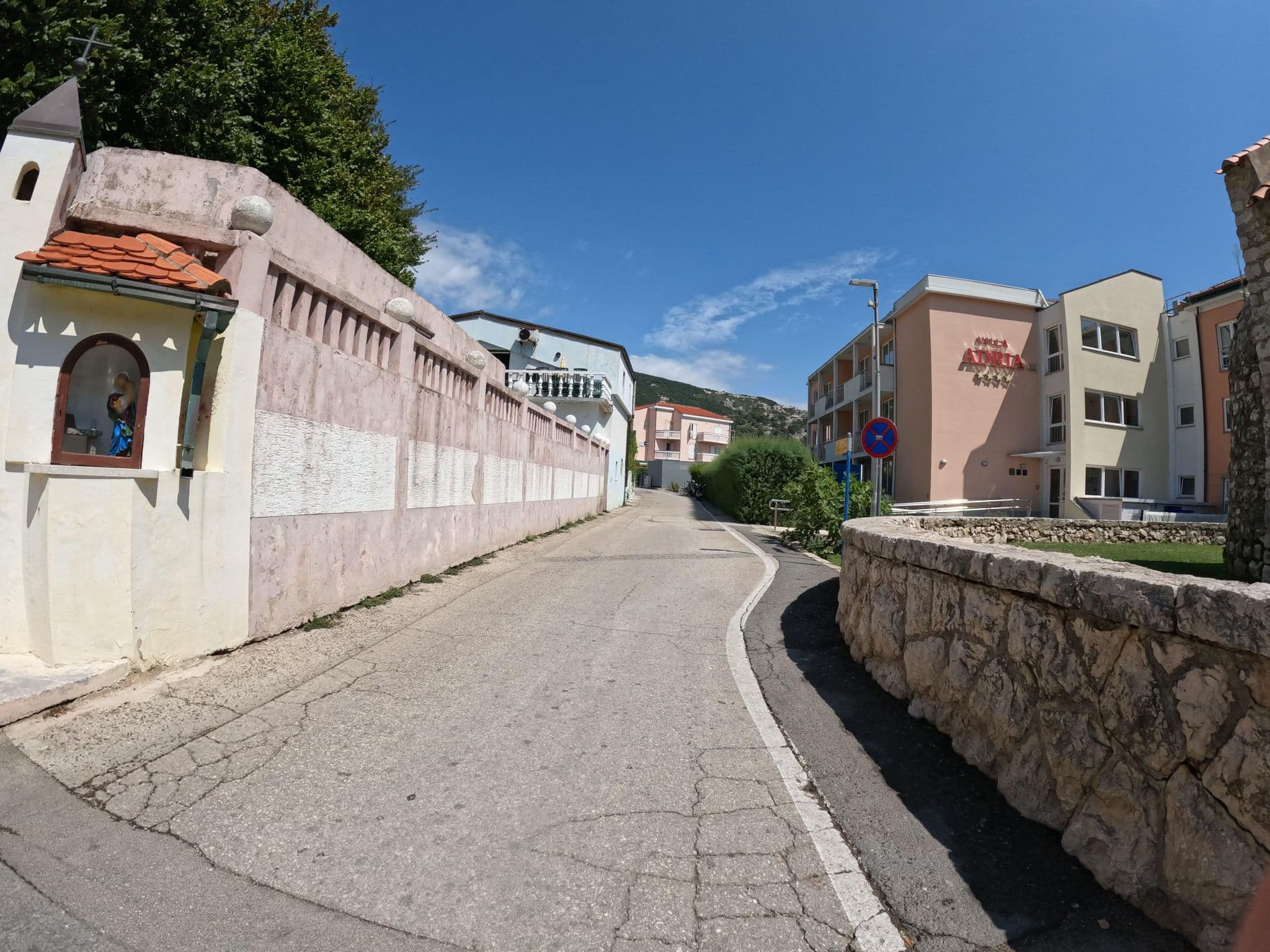 Street view near Baska Camp Zablace, Punat — © erias (CC BY-SA · Mapillary)