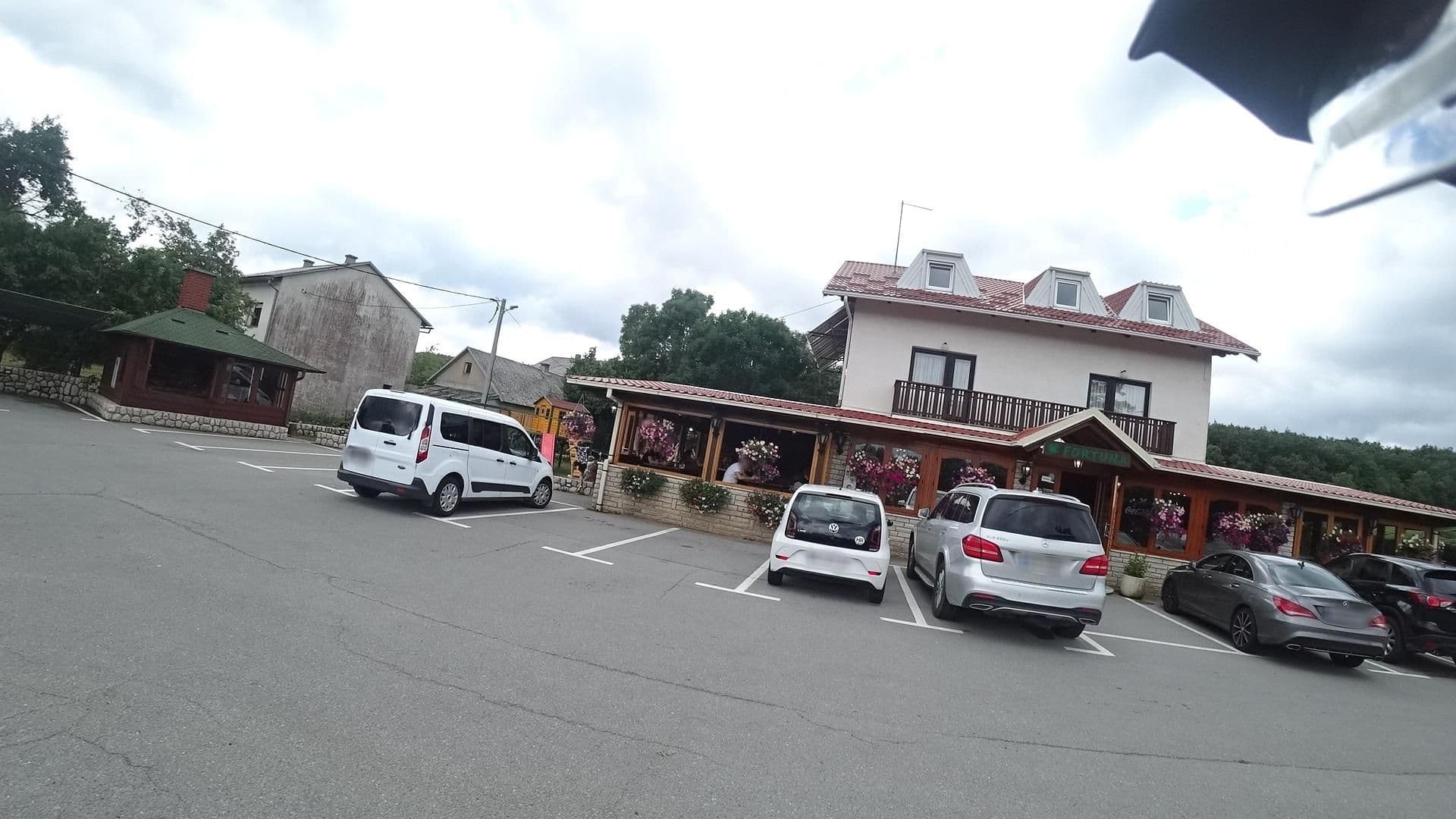 Street view near Guesthouse Fortuna, Lički Osik — © isvedic (CC BY-SA · Mapillary)