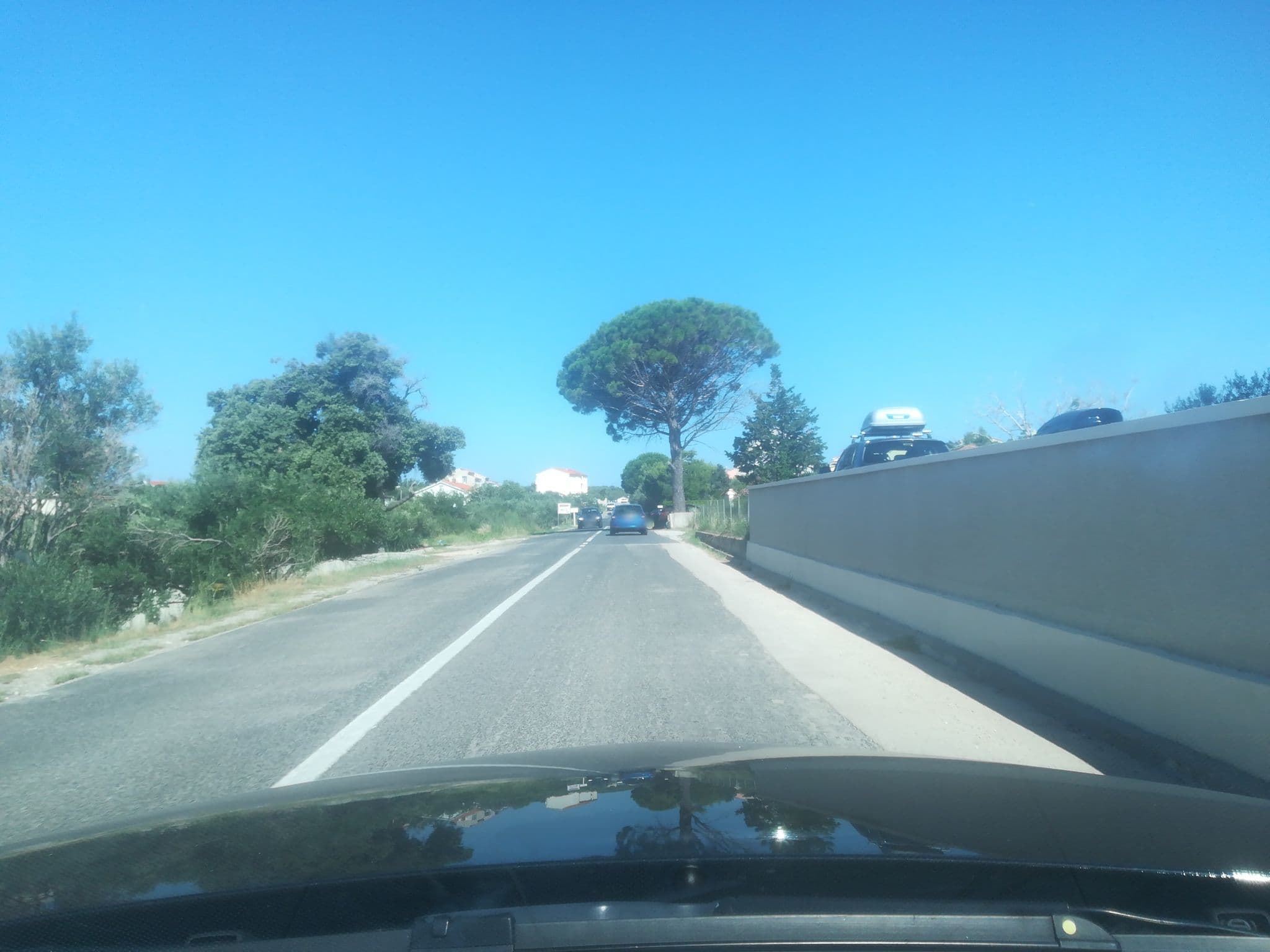 Street view near Apartments Sesar, Banjol — © stefan4614 (CC BY-SA · Mapillary)