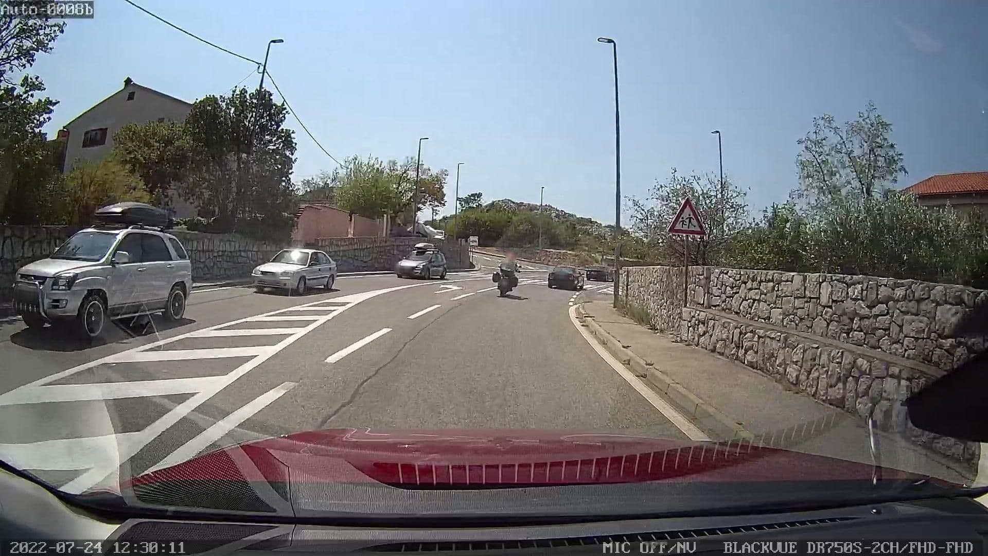 Street view near Apartments Pintar, Senj — © rdnnk (CC BY-SA · Mapillary)