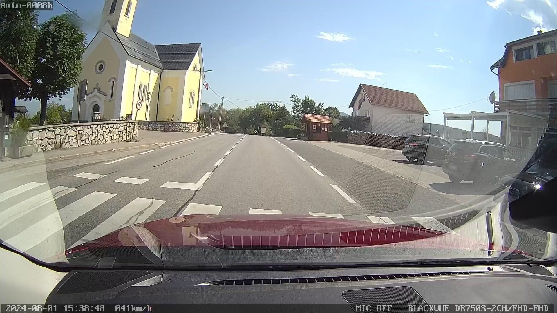 Street view near Caffe Bar Hodak, Drežnik Grad, Slunj — © rdnnk (CC BY-SA · Mapillary)