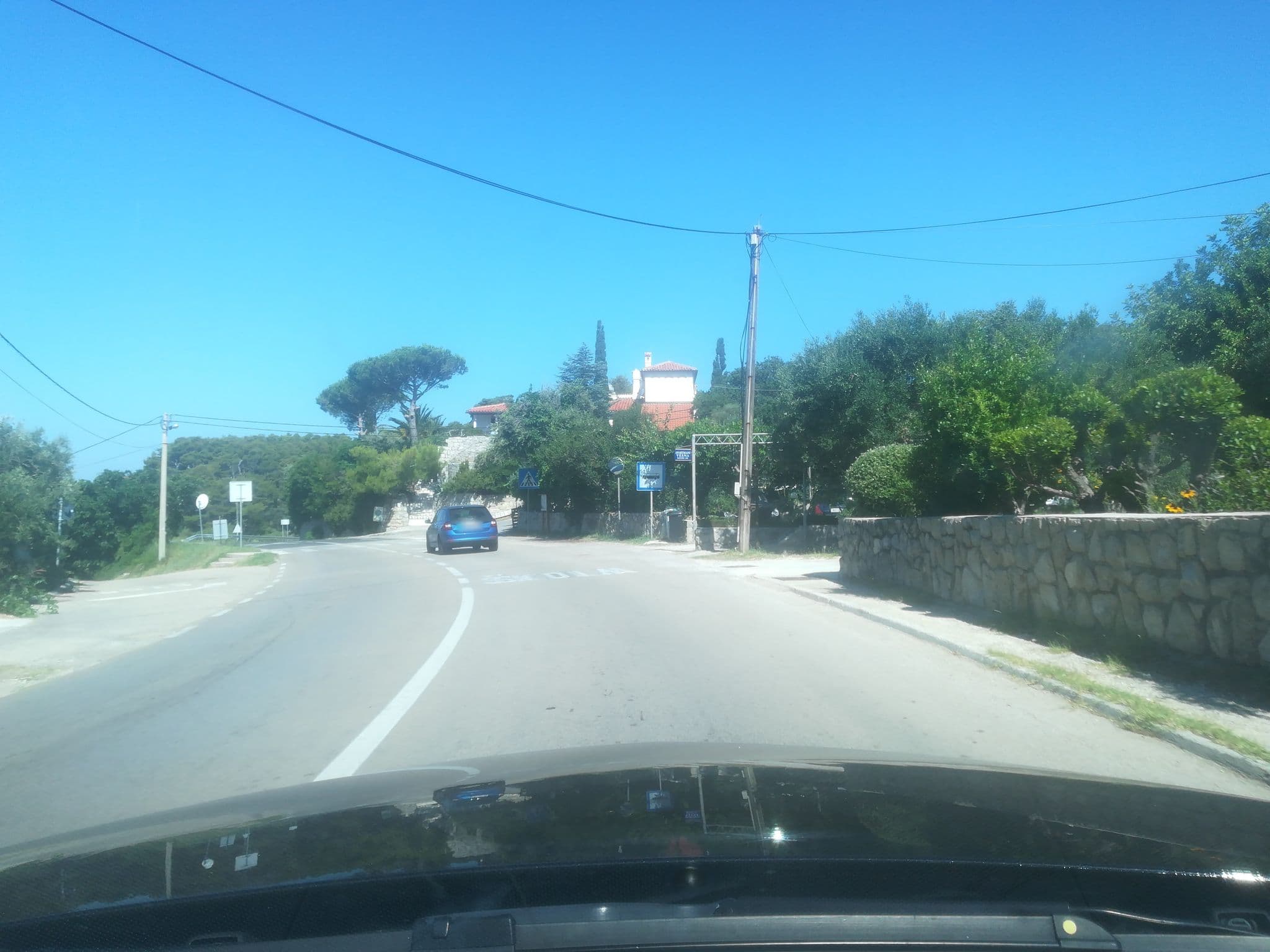 Street view near Apartments Vesna, Banjol — © stefan4614 (CC BY-SA · Mapillary)