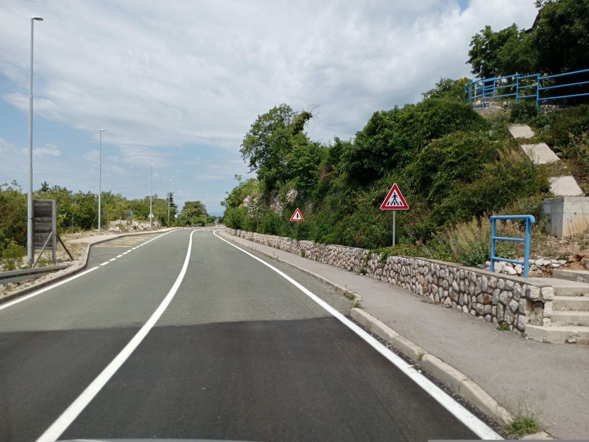 Street view near Apartments Lola, Novi Vinodolski — © atze02 (CC BY-SA · Mapillary)