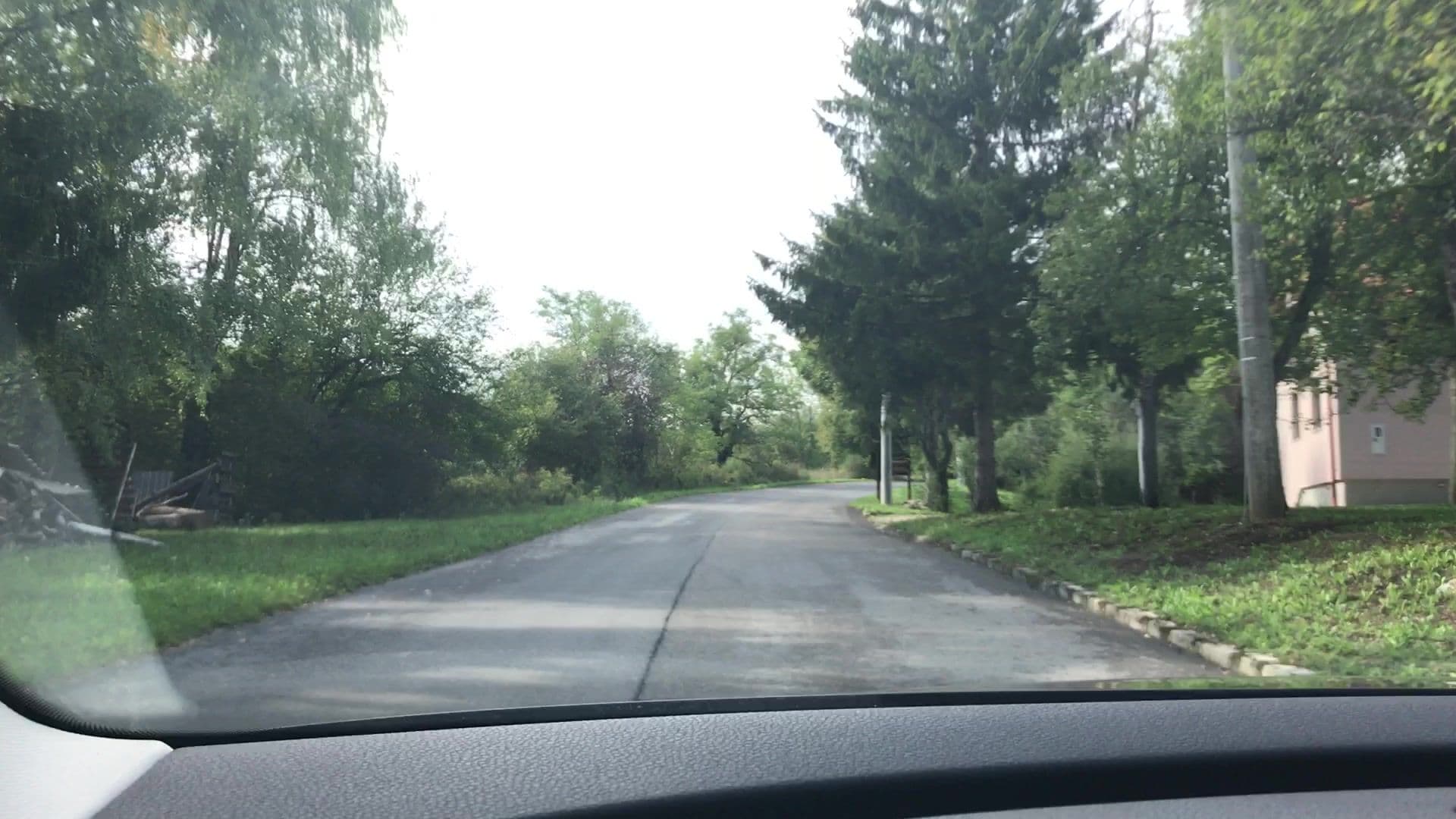 Street view near Woodnotes Apartments, Slunj — © lvl5 (CC BY-SA · Mapillary)