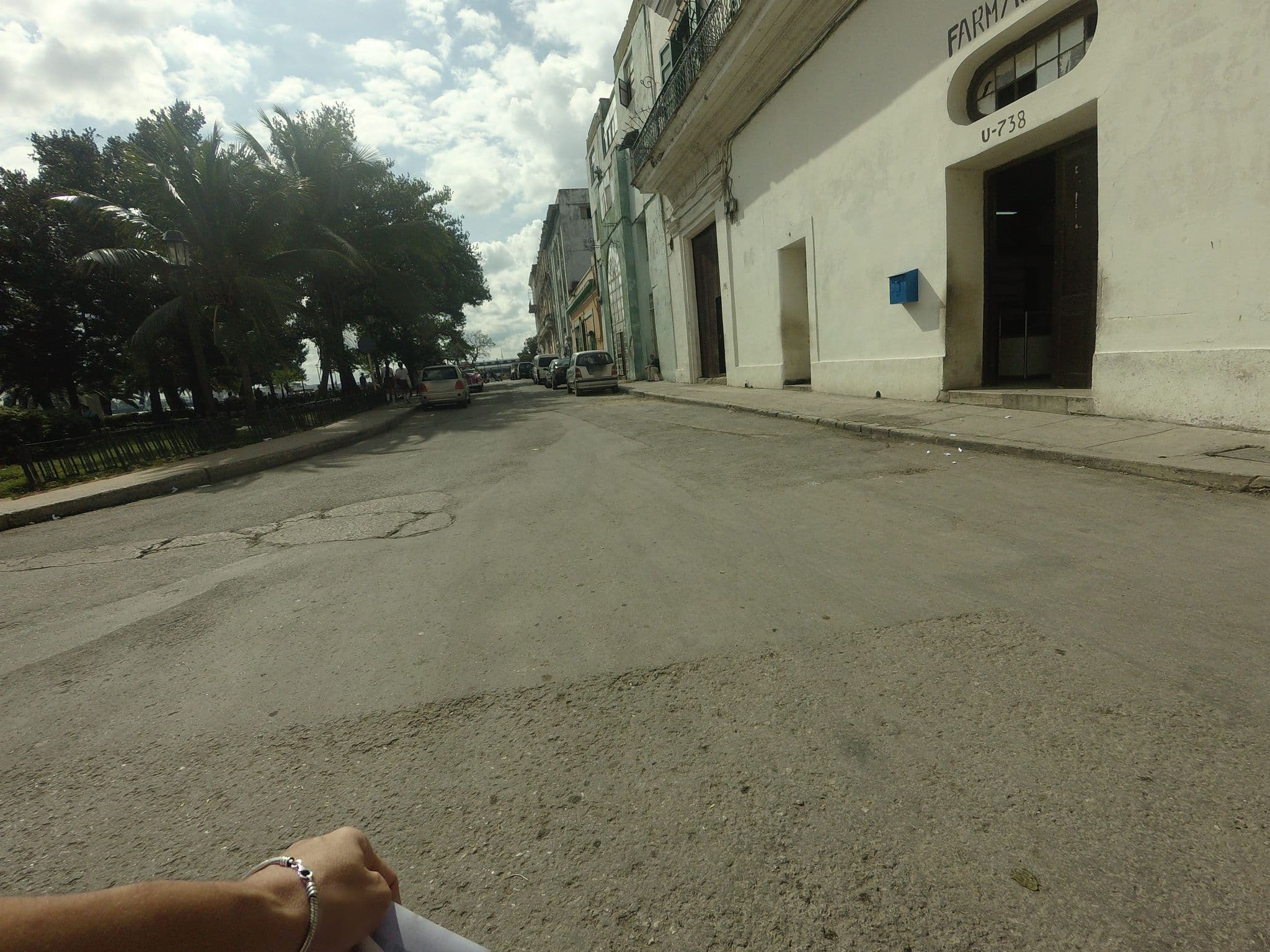 Street view near Loft Habana, La Habana Vieja