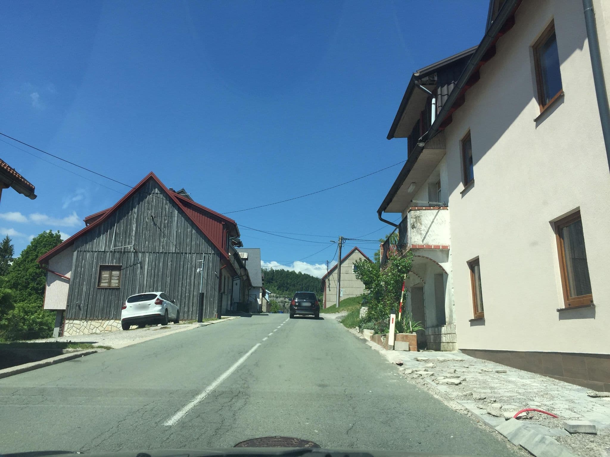 Street view near Apartmani Belvedere, Fužine, Hreljin — © igorzo (CC BY-SA · Mapillary)