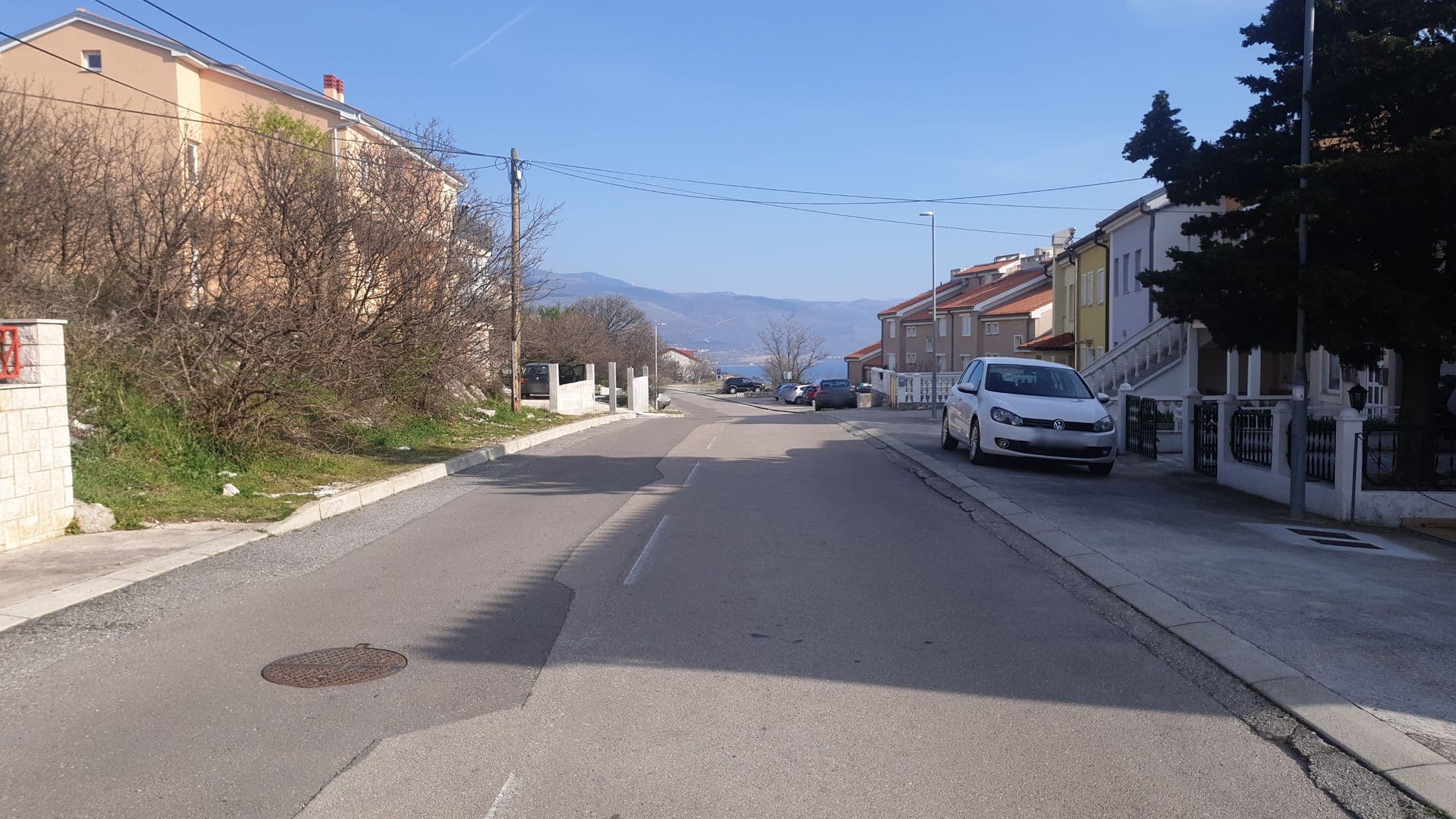 Street view near Haus Ella, Novi Vinodolski — © franekruzicevic (CC BY-SA · Mapillary)