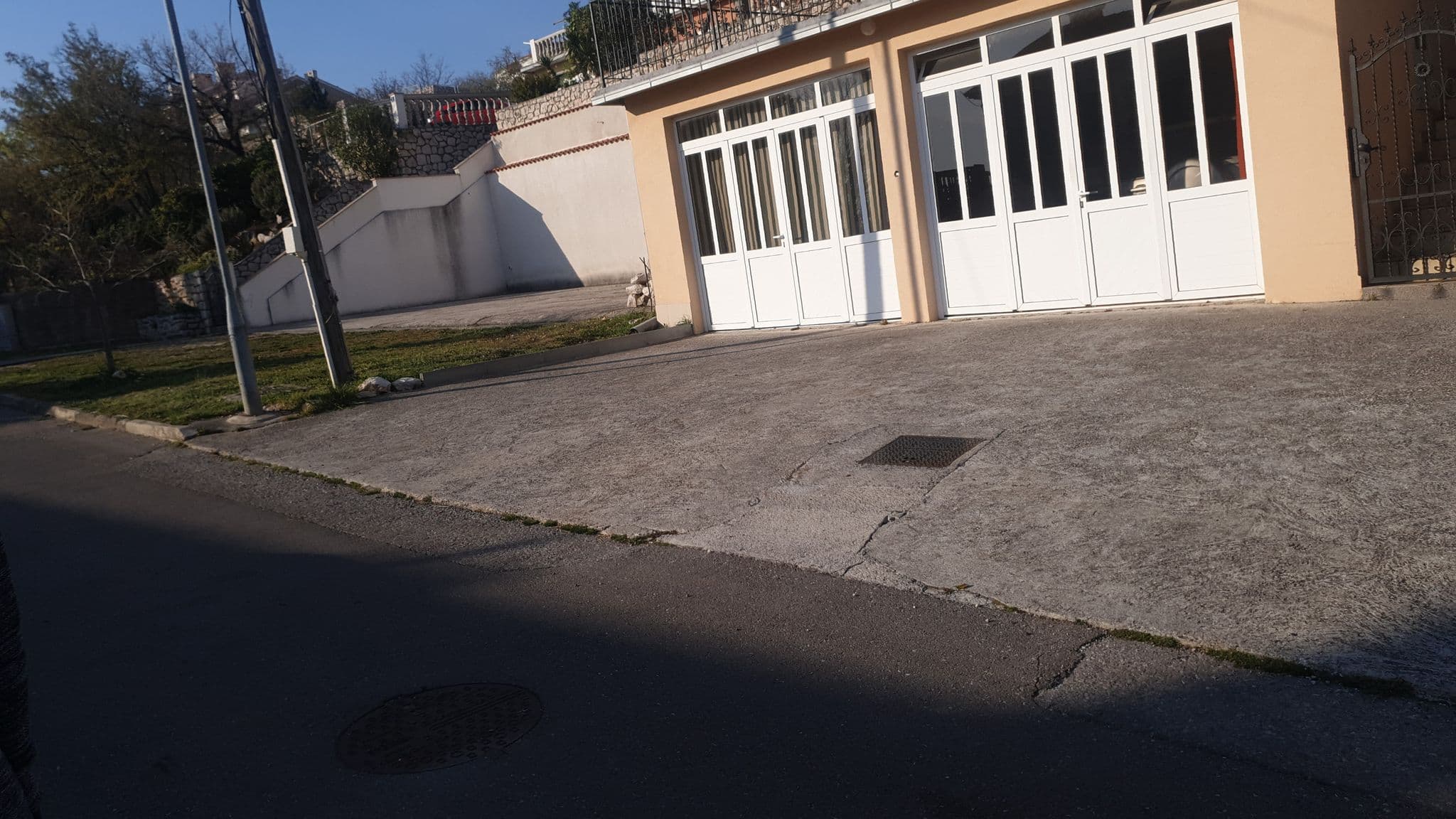 Street view near Apartments Anita Novi Vinodolski, Novi Vinodolski — © franekruzicevic (CC BY-SA · Mapillary)