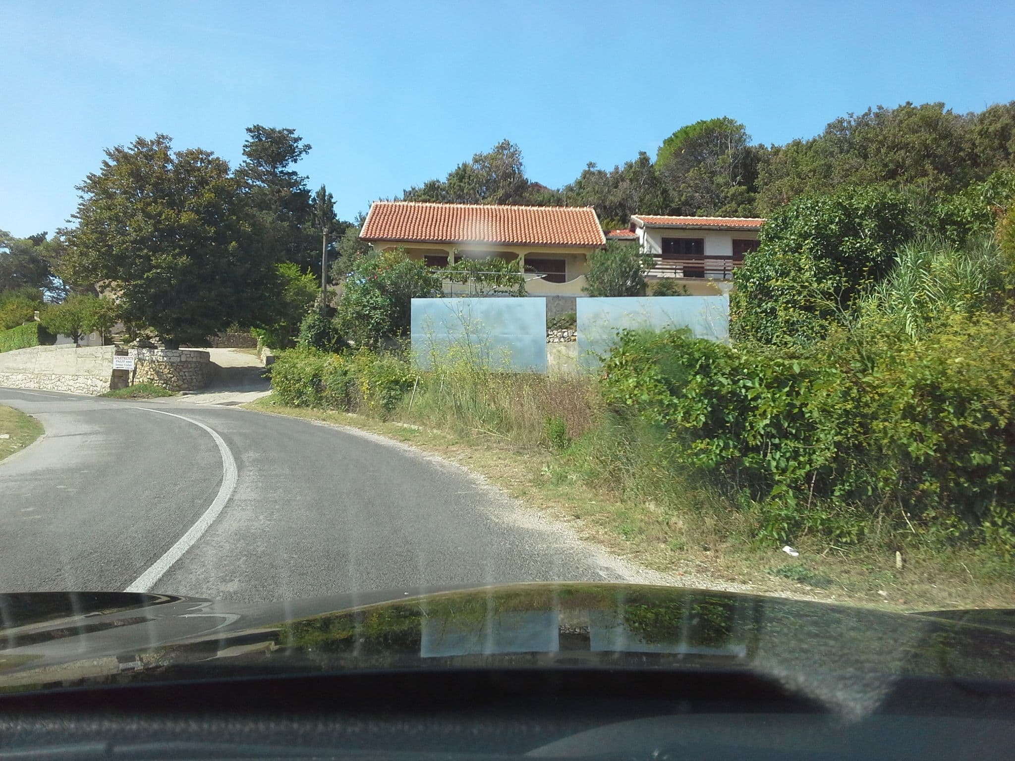 Street view near Apartments Sun, Palit — © klypern (CC BY-SA · Mapillary)