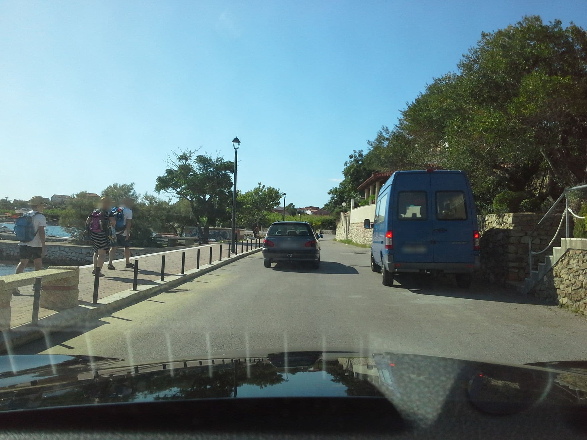Street view near Apartments Ajka, Banjol — © klypern (CC BY-SA · Mapillary)