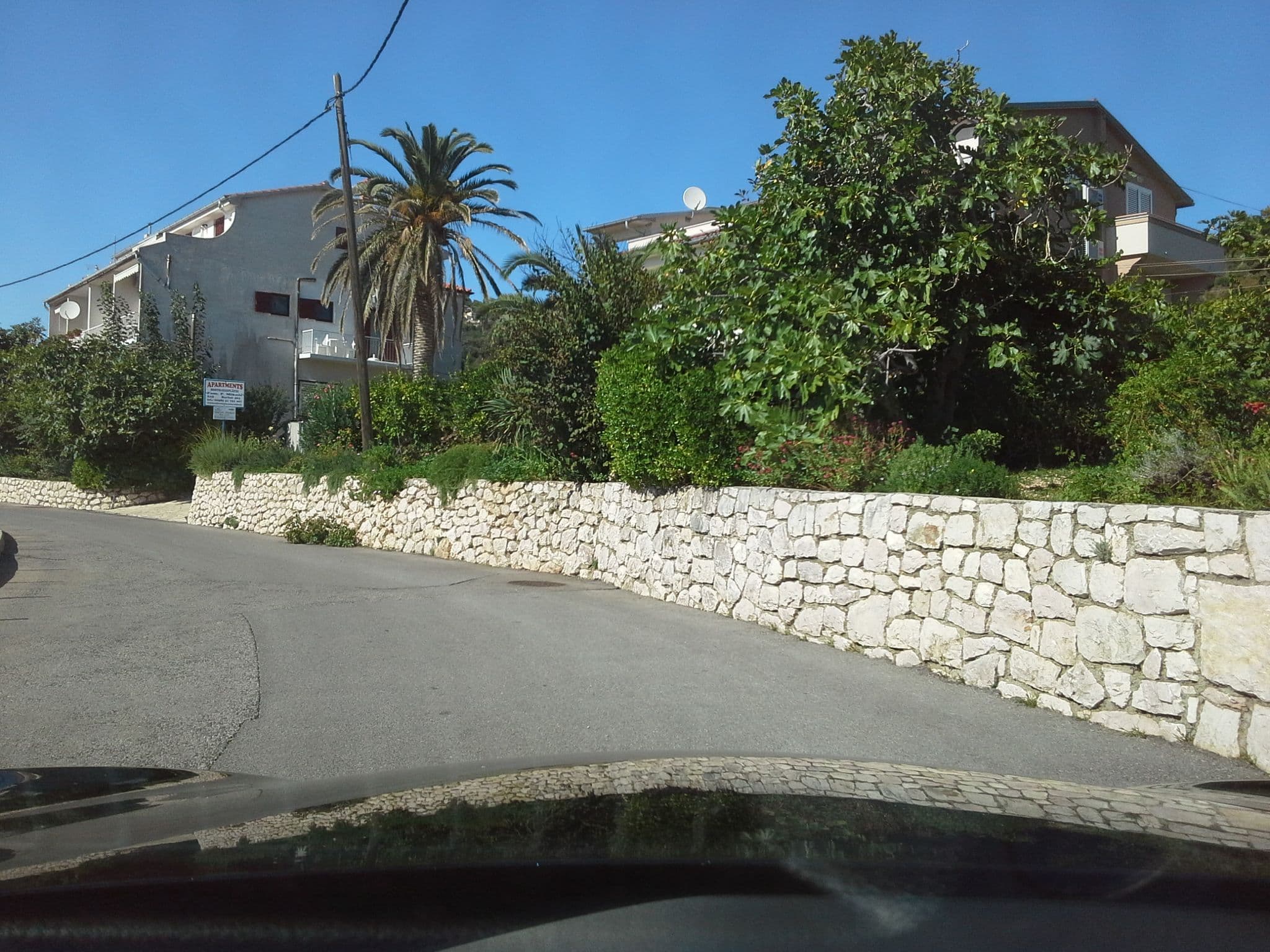 Street view near Rooms Marija, Barbat — © klypern (CC BY-SA · Mapillary)