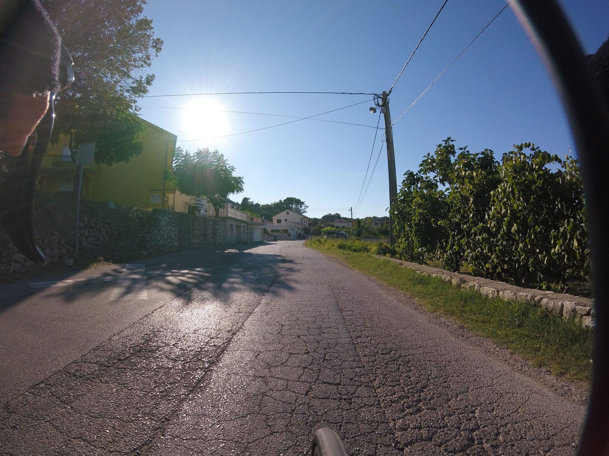 Street view near Hotel Zlatni Zalaz, Kampor — © vedran_v (CC BY-SA · Mapillary)