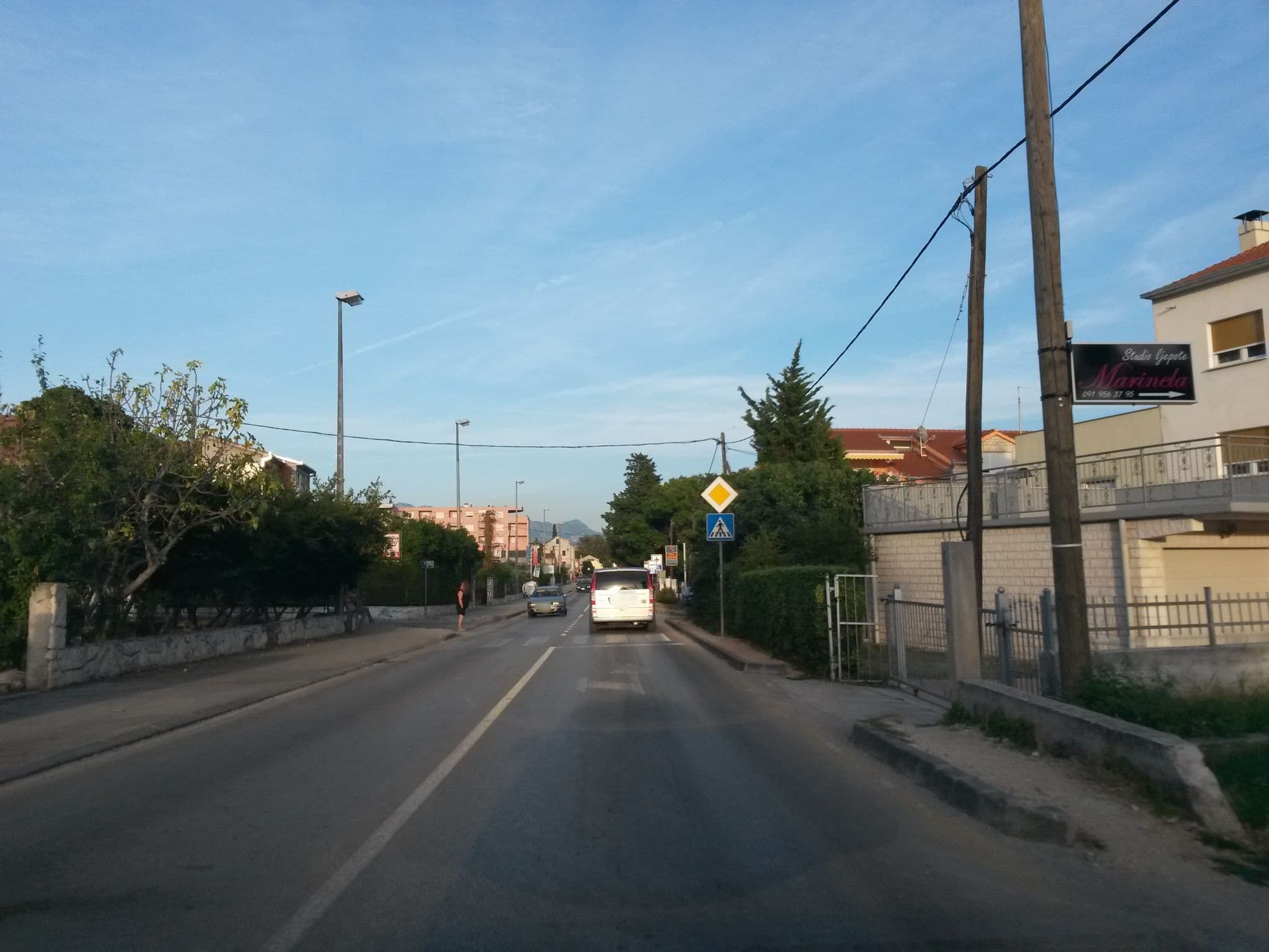 Street view near Apartments Kampanel, Kaštel Kambelovac — © osmapper (CC BY-SA · Mapillary)